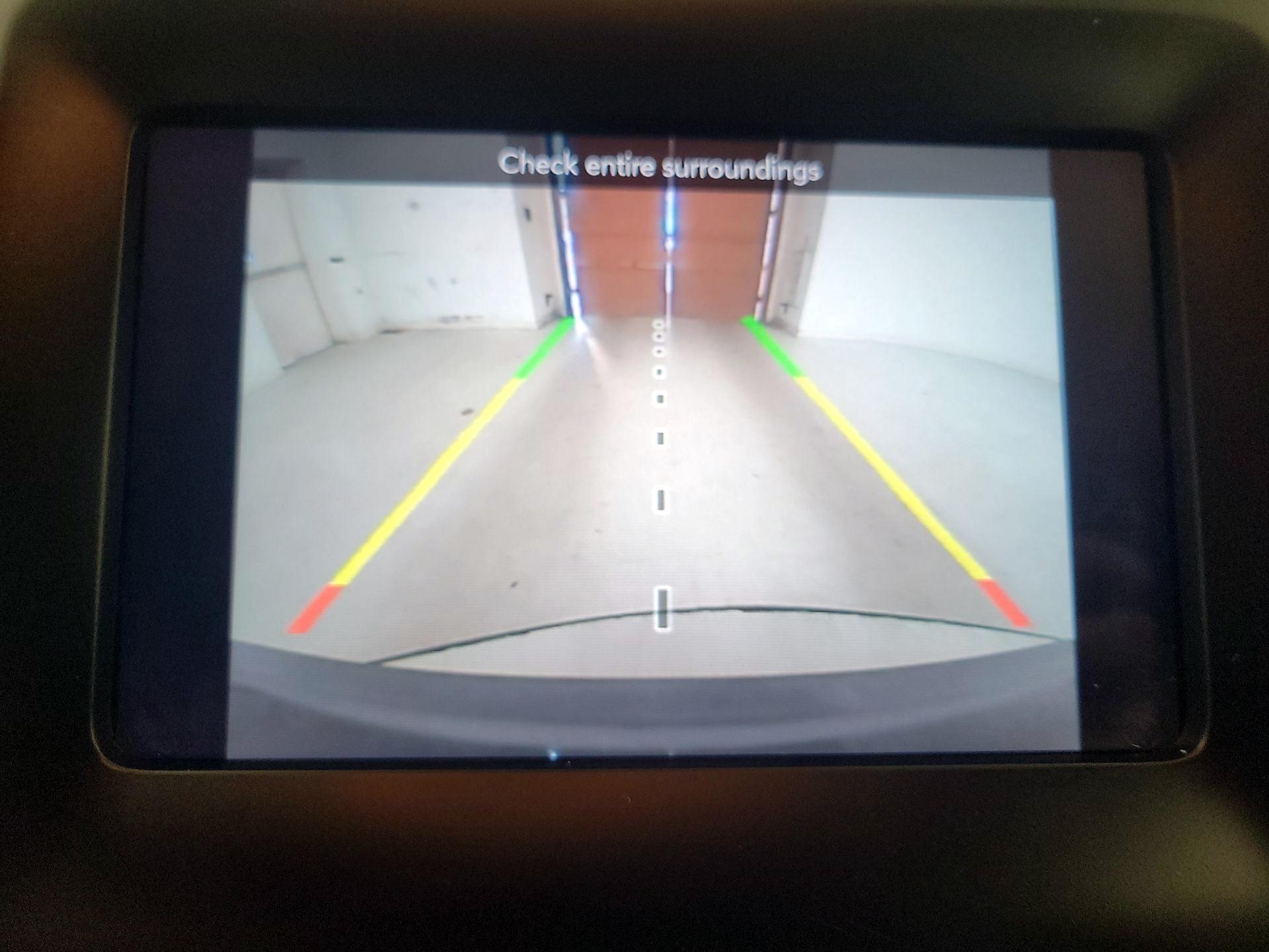 Thumbnail: 2019 Jeep Cherokee - 14