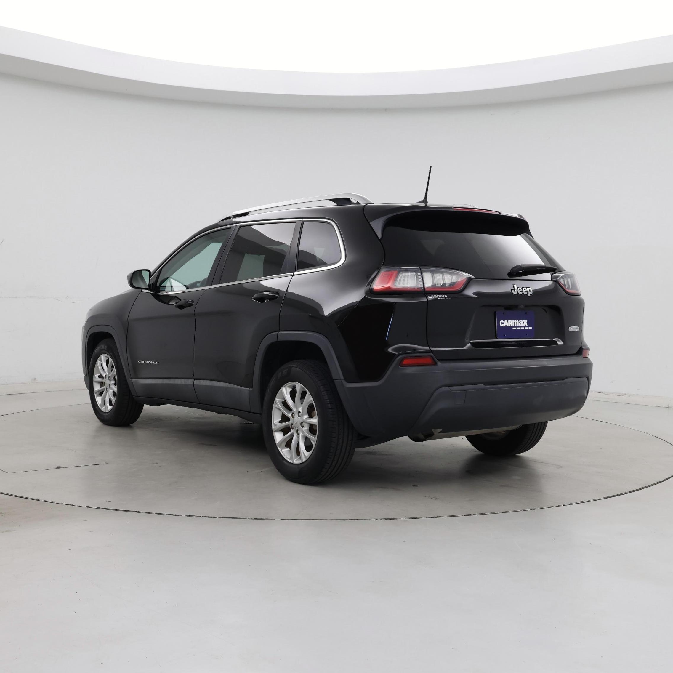 Thumbnail: 2019 Jeep Cherokee - 2