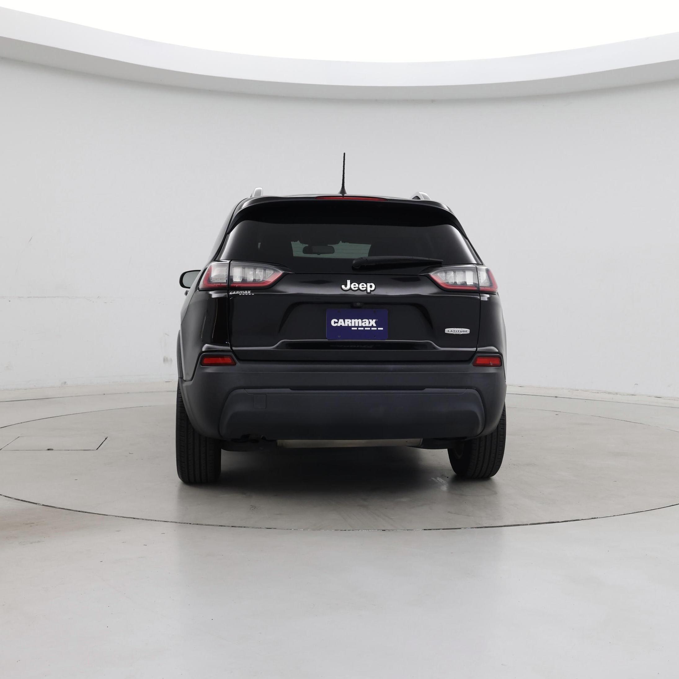 Thumbnail: 2019 Jeep Cherokee - 6