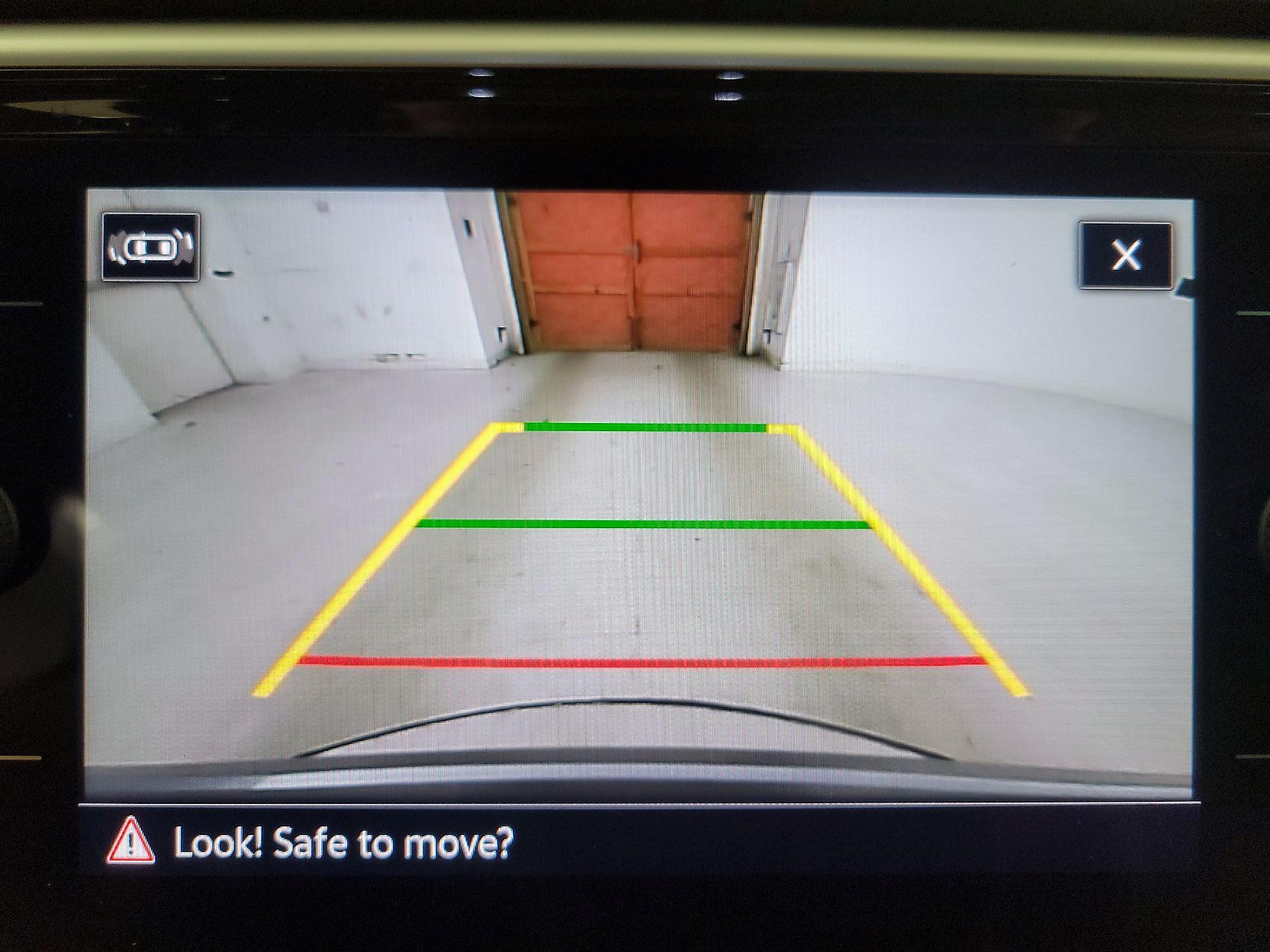 Thumbnail: 2023 Volkswagen Atlas - 14