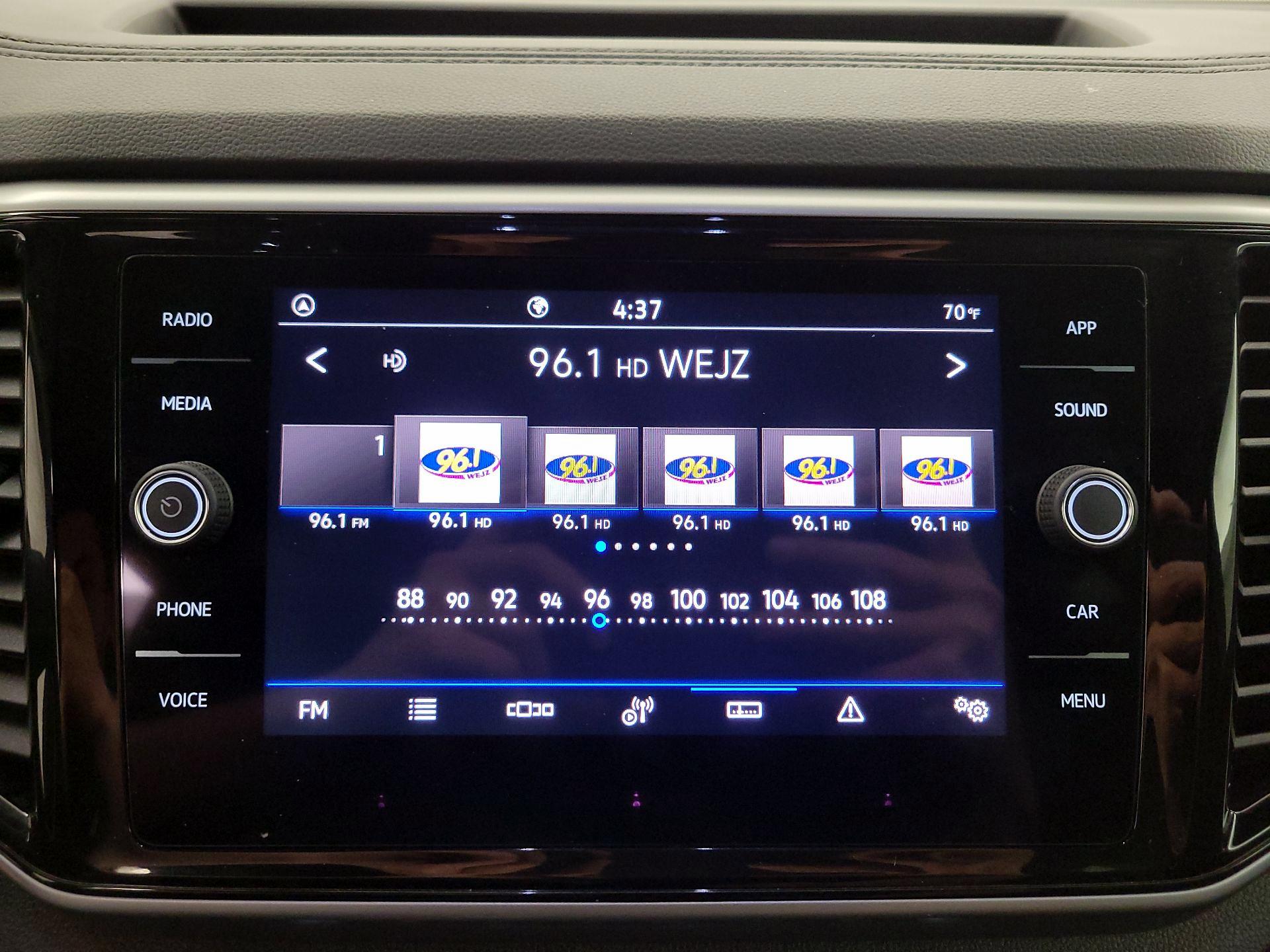 Thumbnail: 2023 Volkswagen Atlas - 15