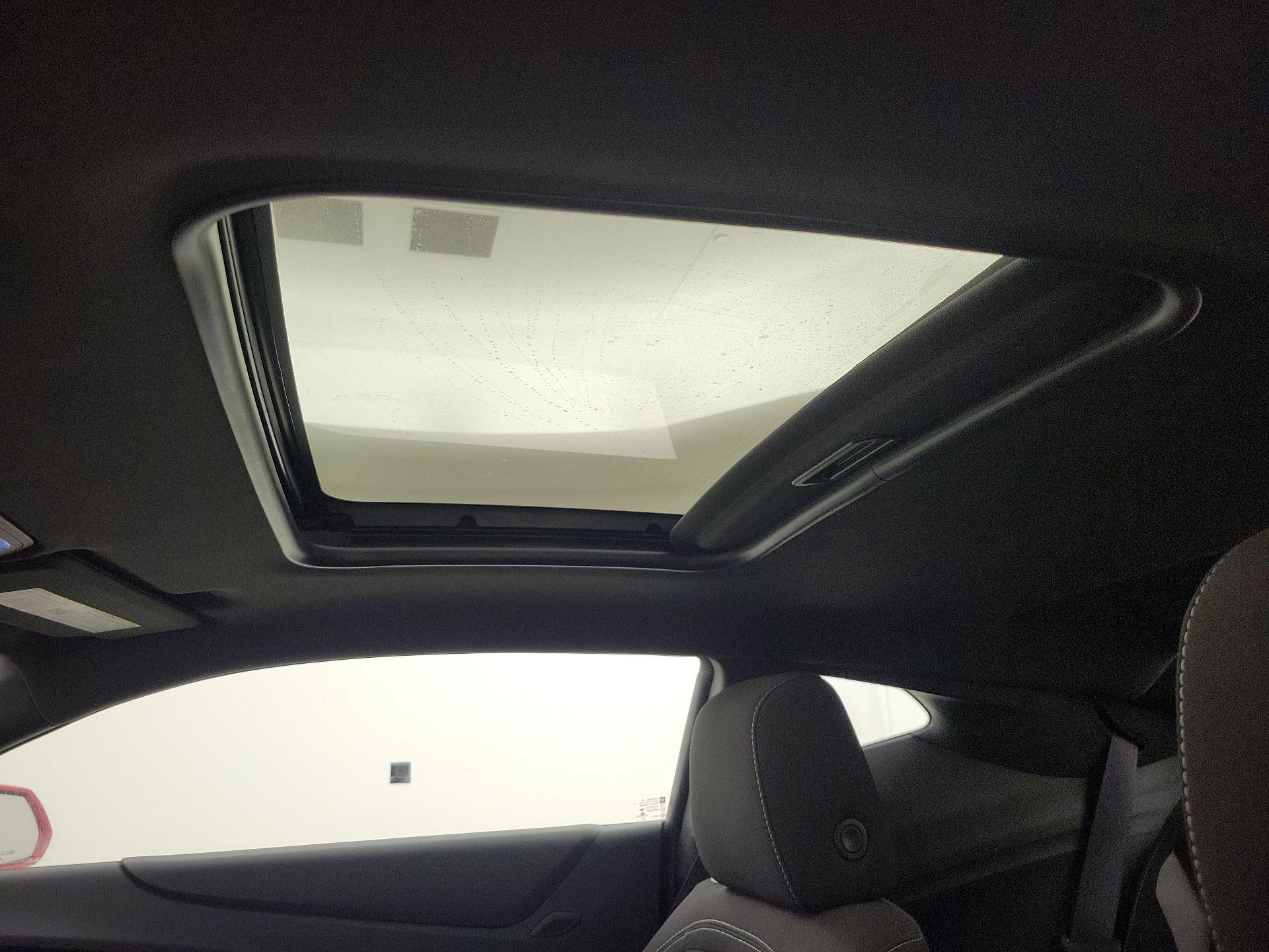 Thumbnail: 2018 Chevrolet Camaro - 18