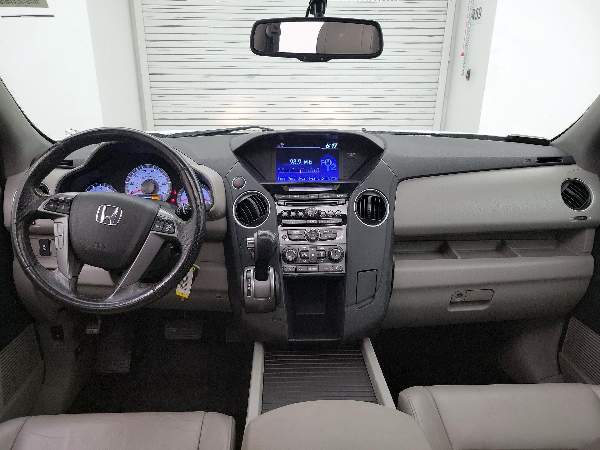 Thumbnail: 2015 Honda Pilot - 9