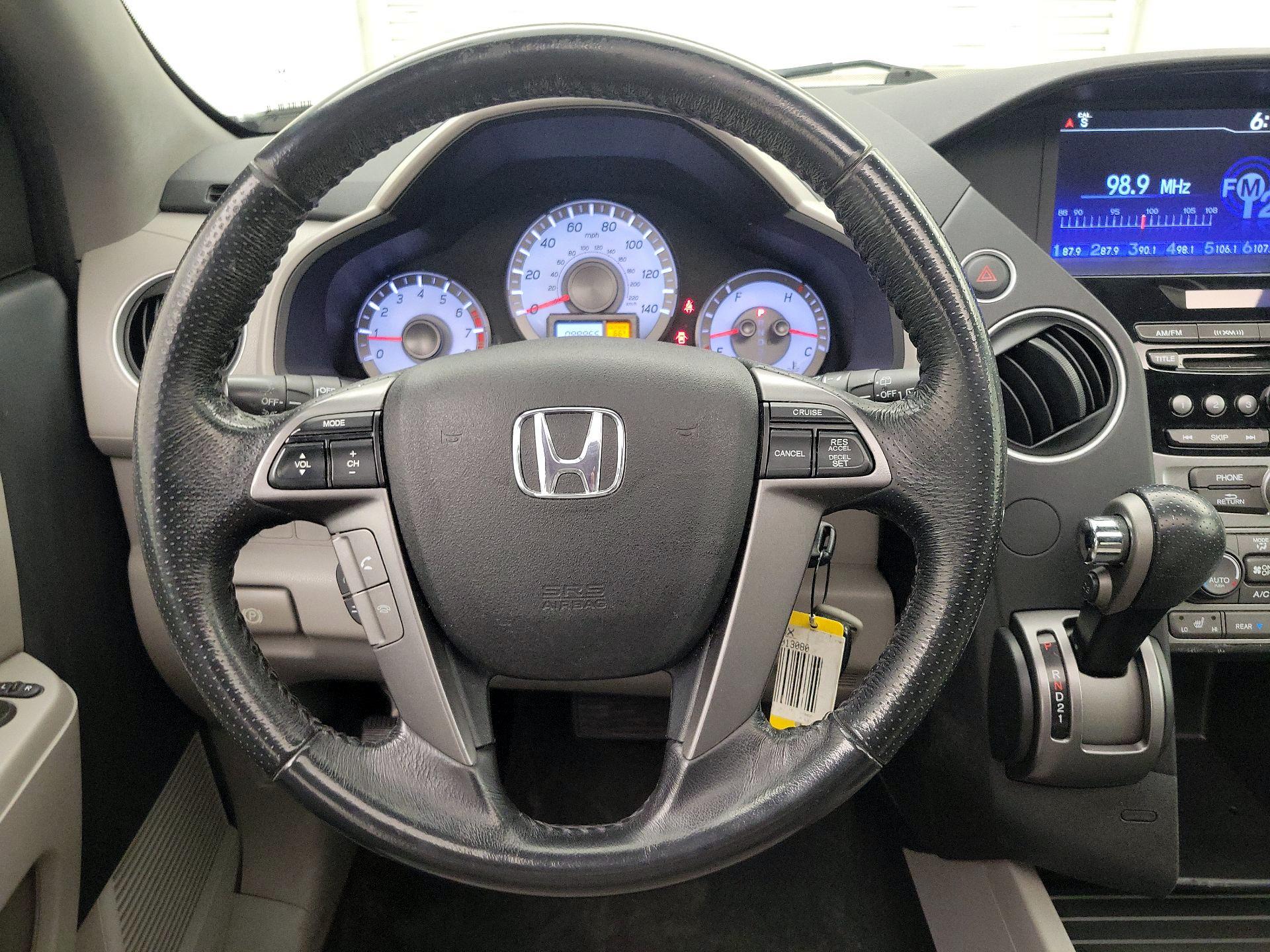 Thumbnail: 2015 Honda Pilot - 10