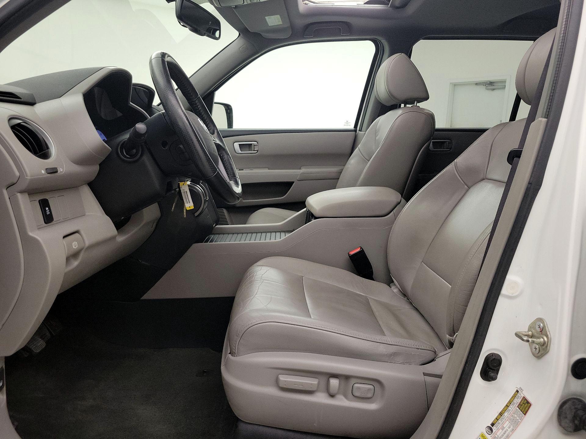 Thumbnail: 2015 Honda Pilot - 11