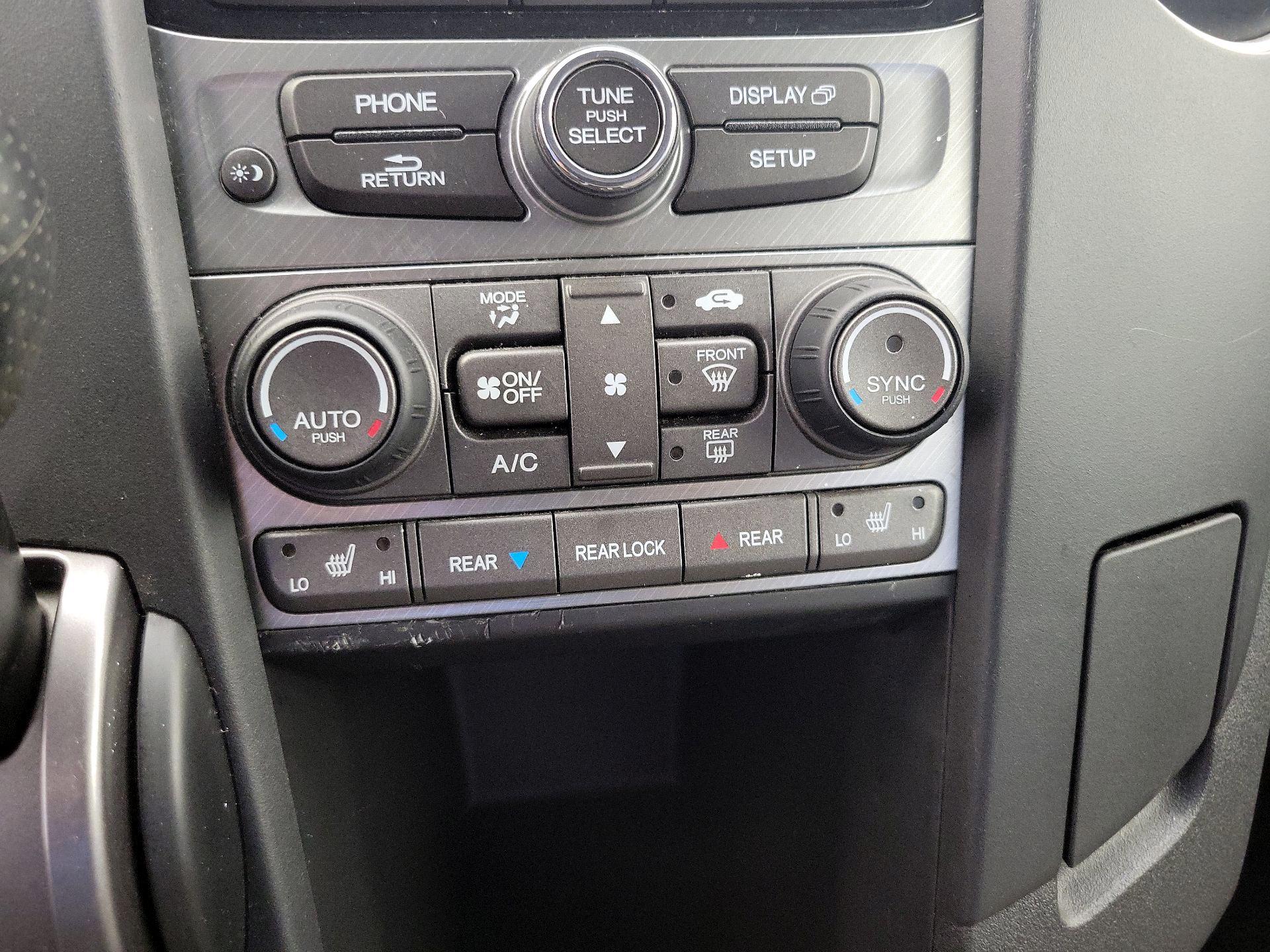 Thumbnail: 2015 Honda Pilot - 16