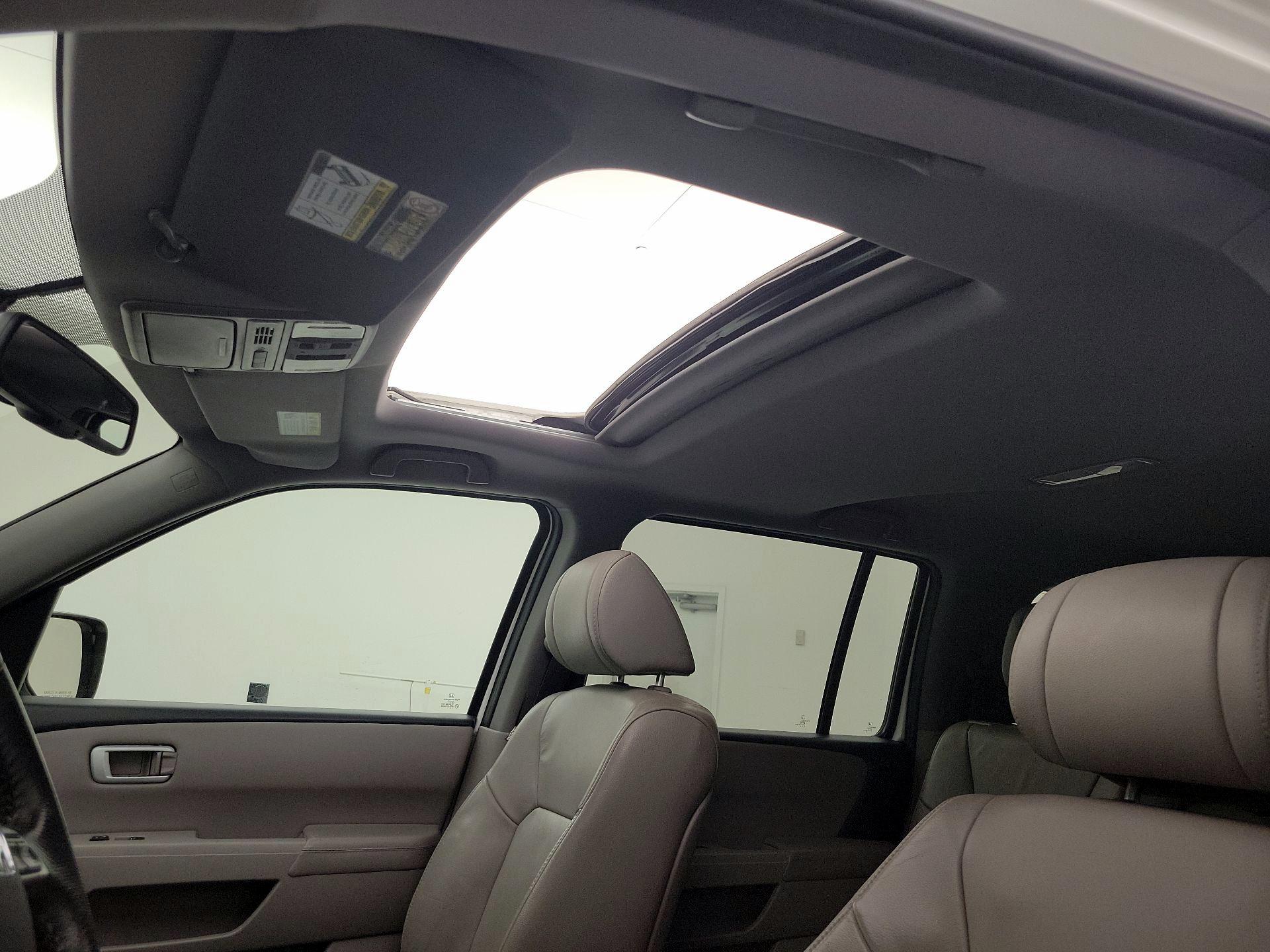 Thumbnail: 2015 Honda Pilot - 19