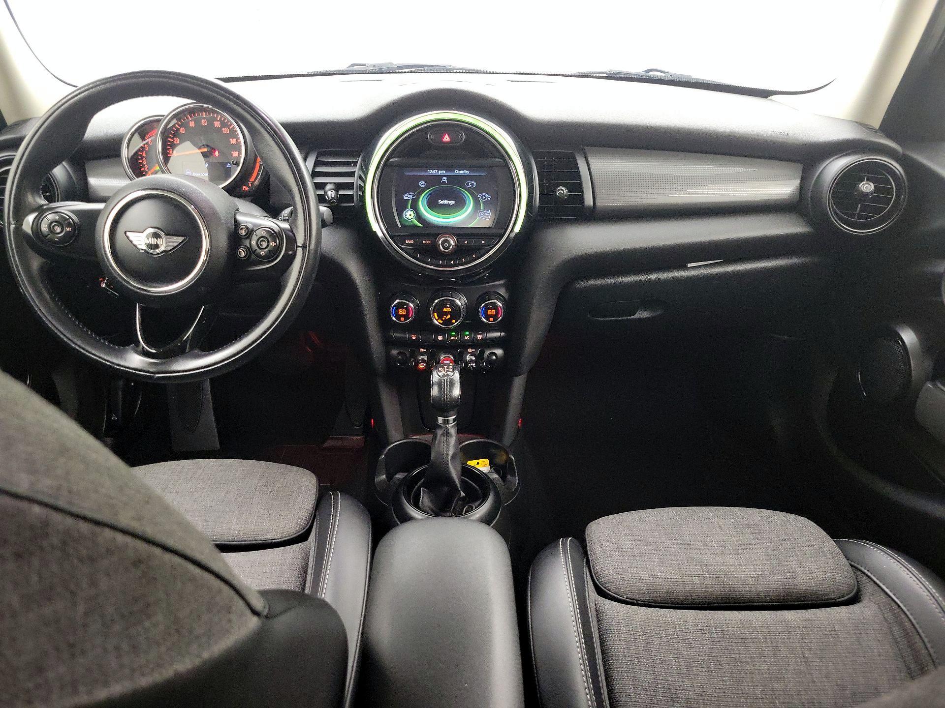 Thumbnail: 2018 MINI Cooper Hardtop - 9