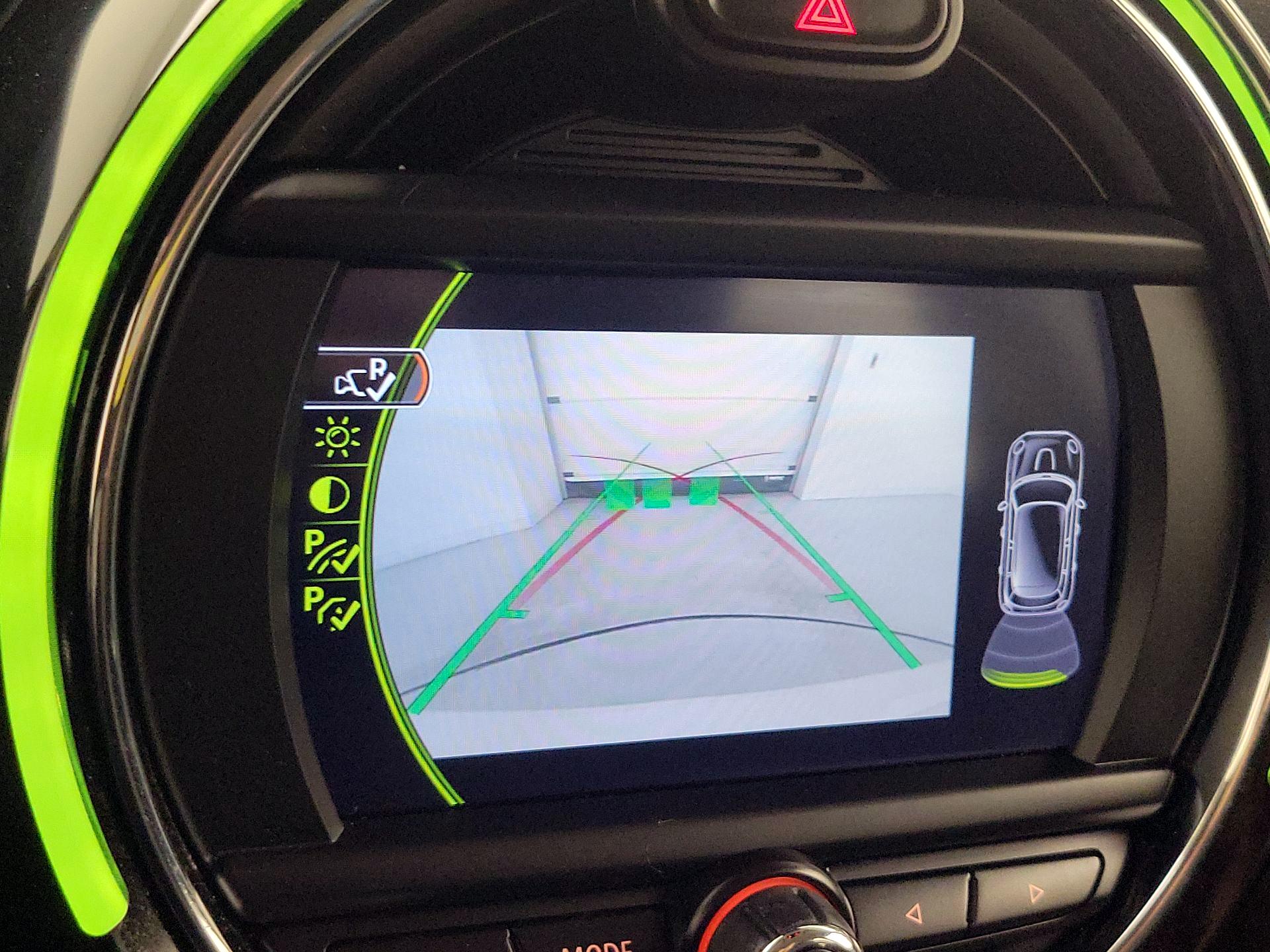 Thumbnail: 2018 MINI Cooper Hardtop - 14