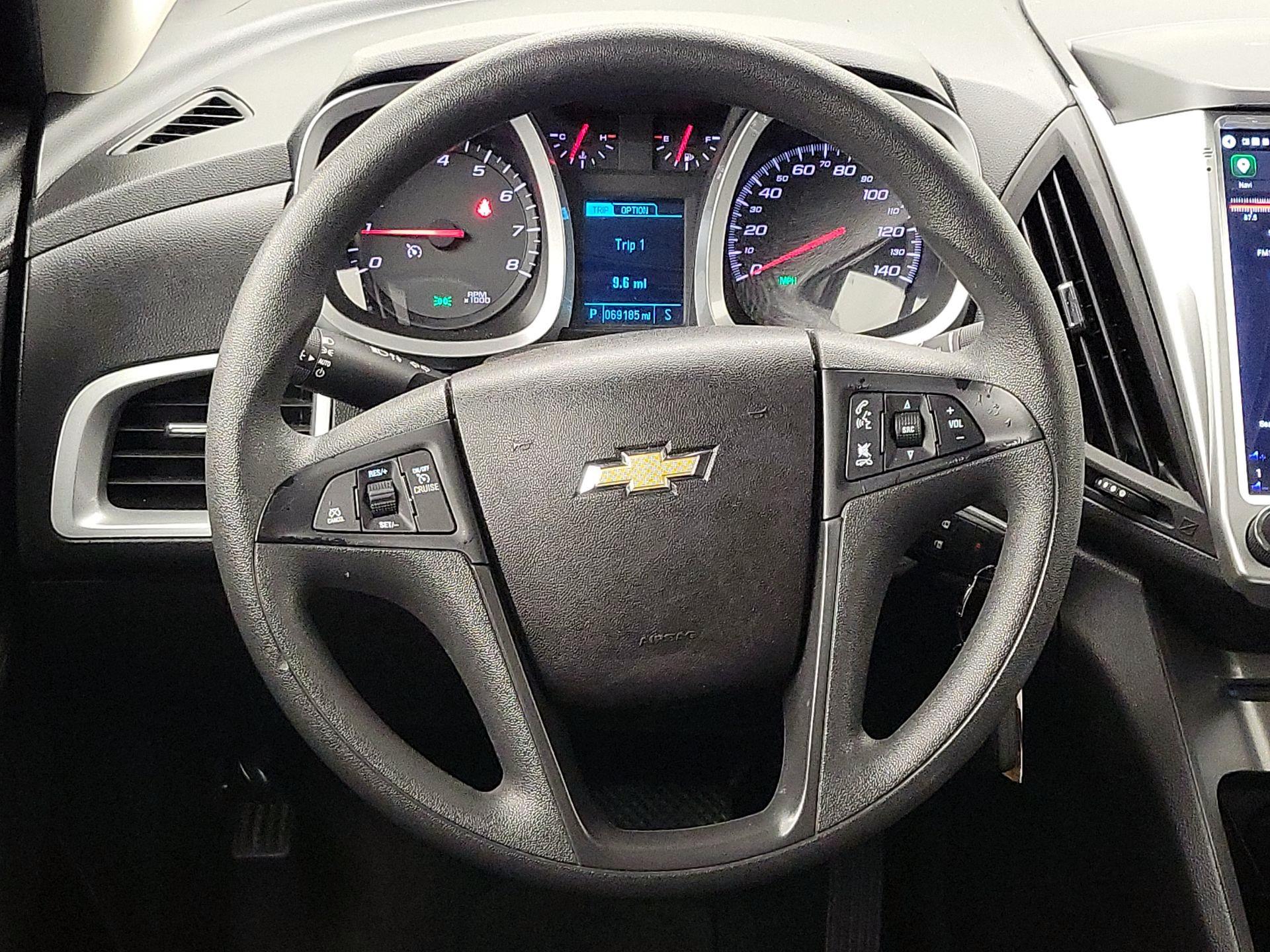 Thumbnail: 2015 Chevrolet Equinox - 10