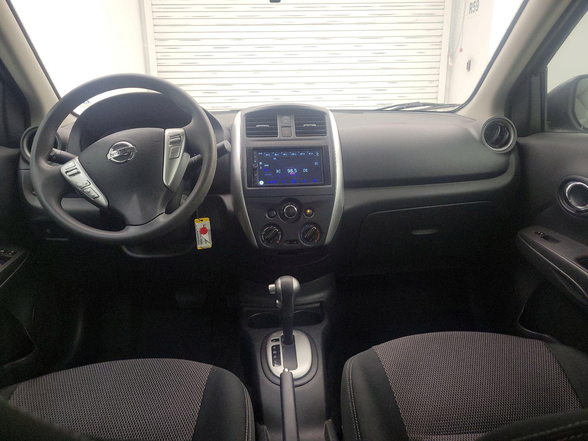 Thumbnail: 2015 Nissan Versa - 9