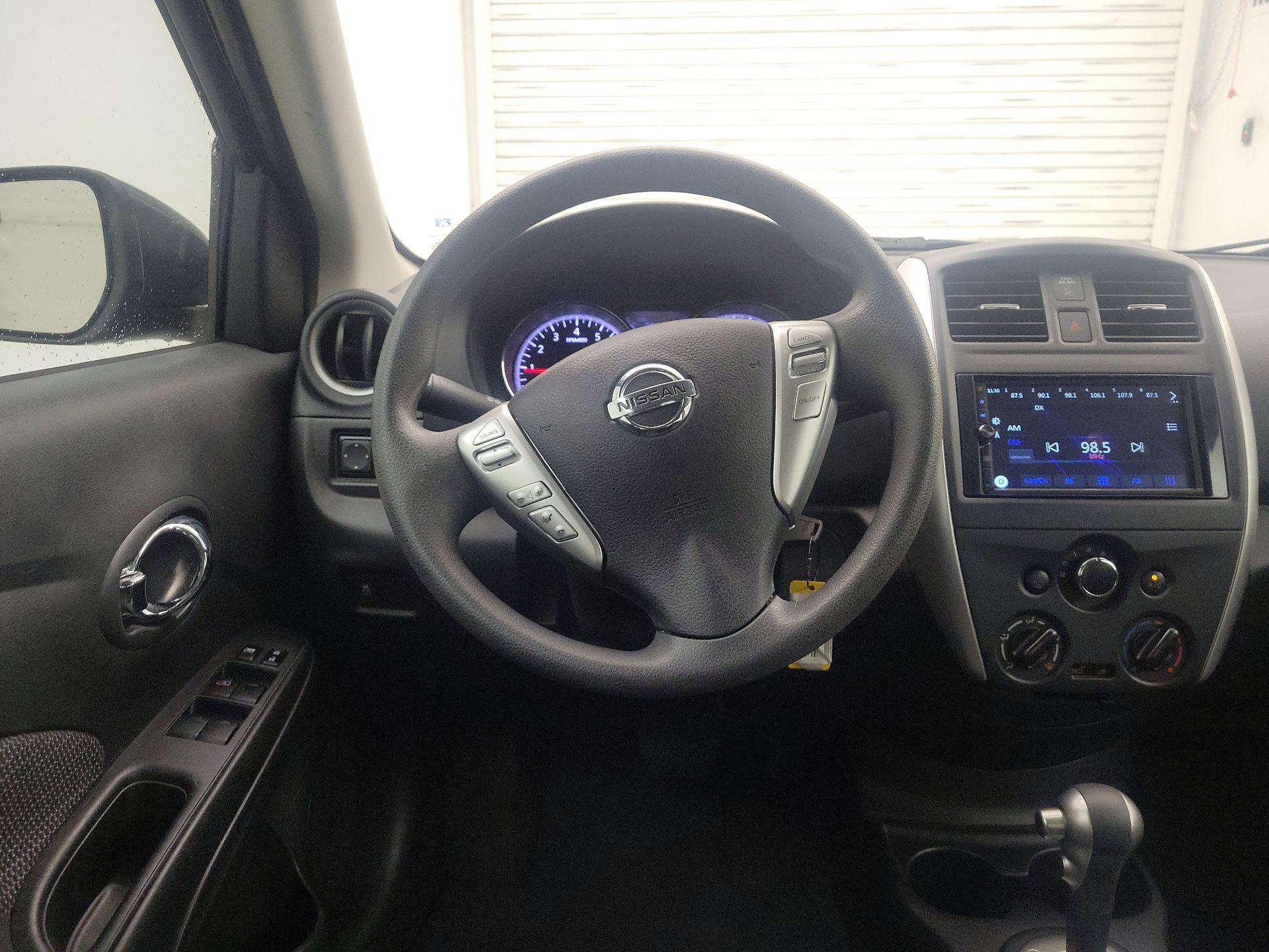Thumbnail: 2015 Nissan Versa - 10