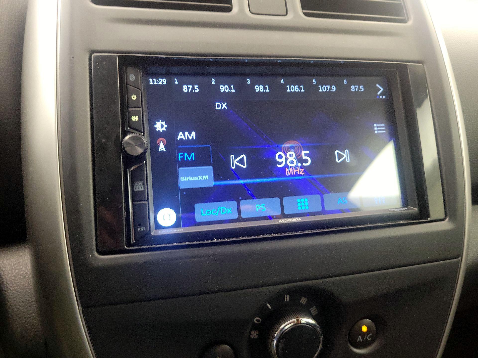 Thumbnail: 2015 Nissan Versa - 14