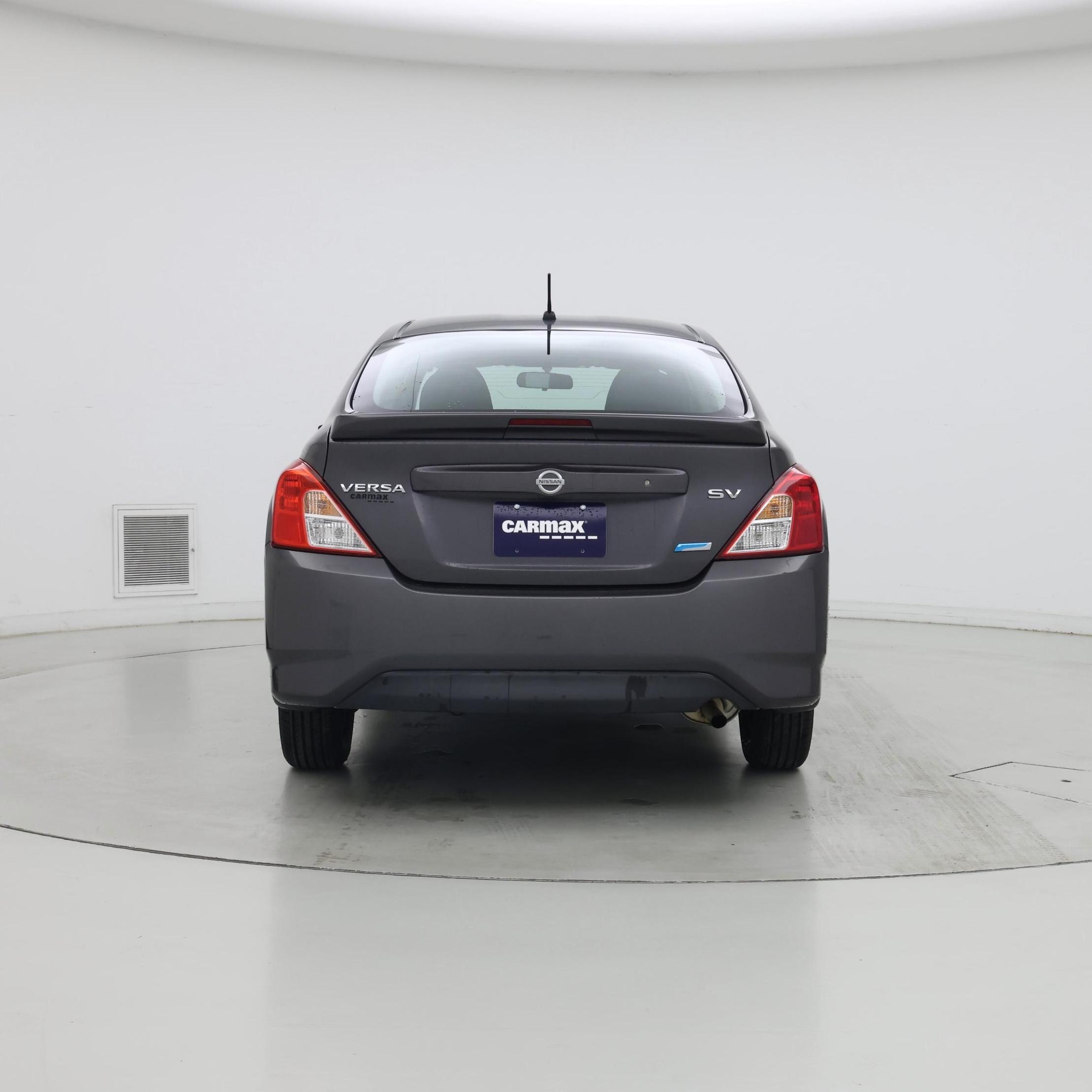 Thumbnail: 2015 Nissan Versa - 6