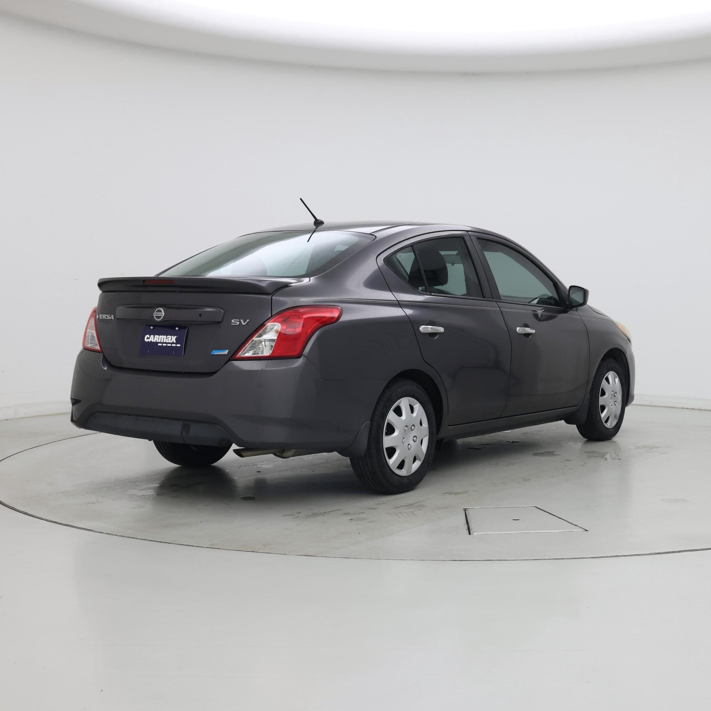 Thumbnail: 2015 Nissan Versa - 8