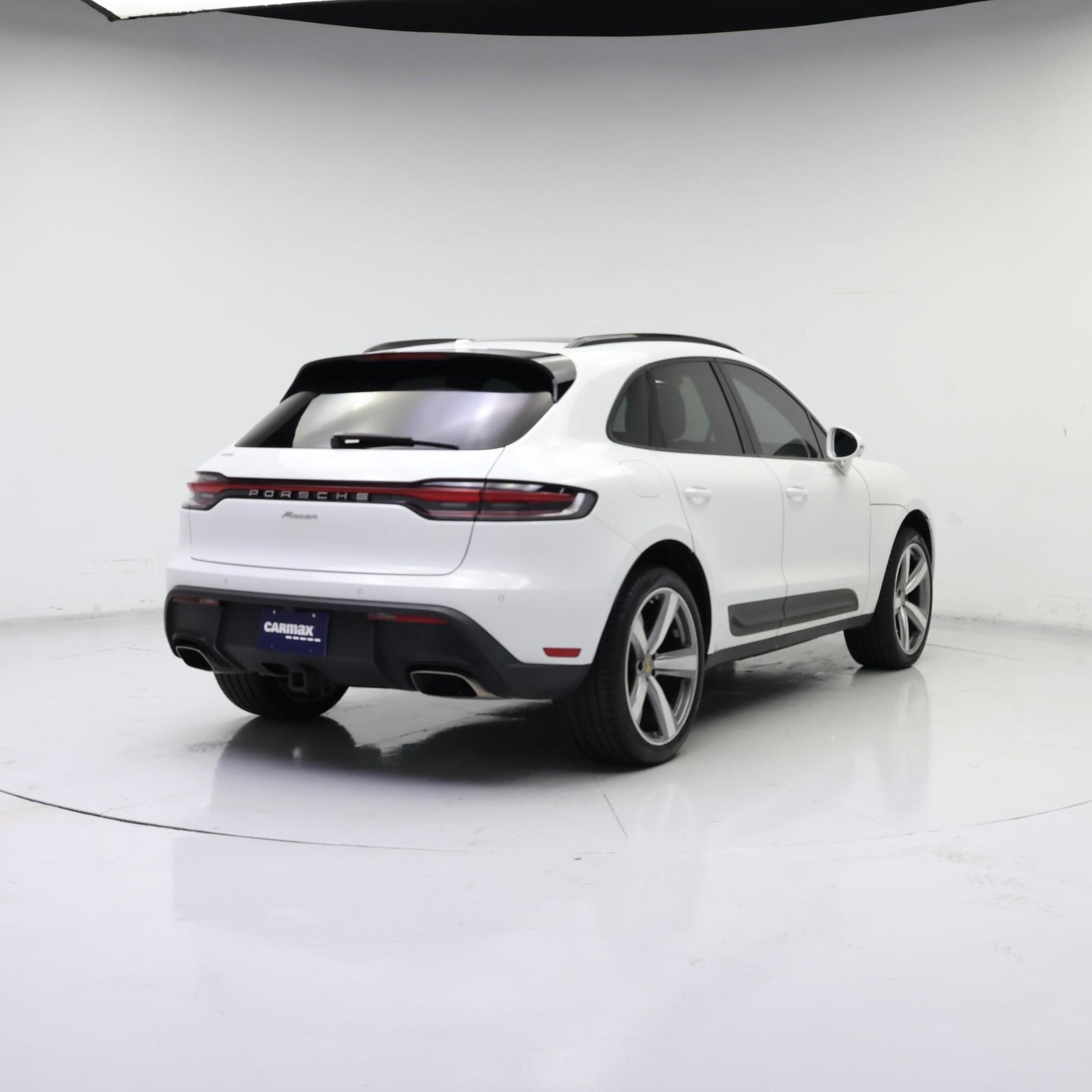 Thumbnail: 2023 Porsche Macan - 8