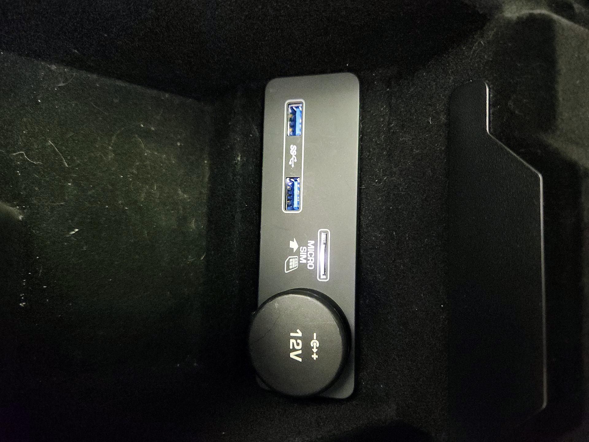 Thumbnail: 2020 Jaguar F-Type - 19