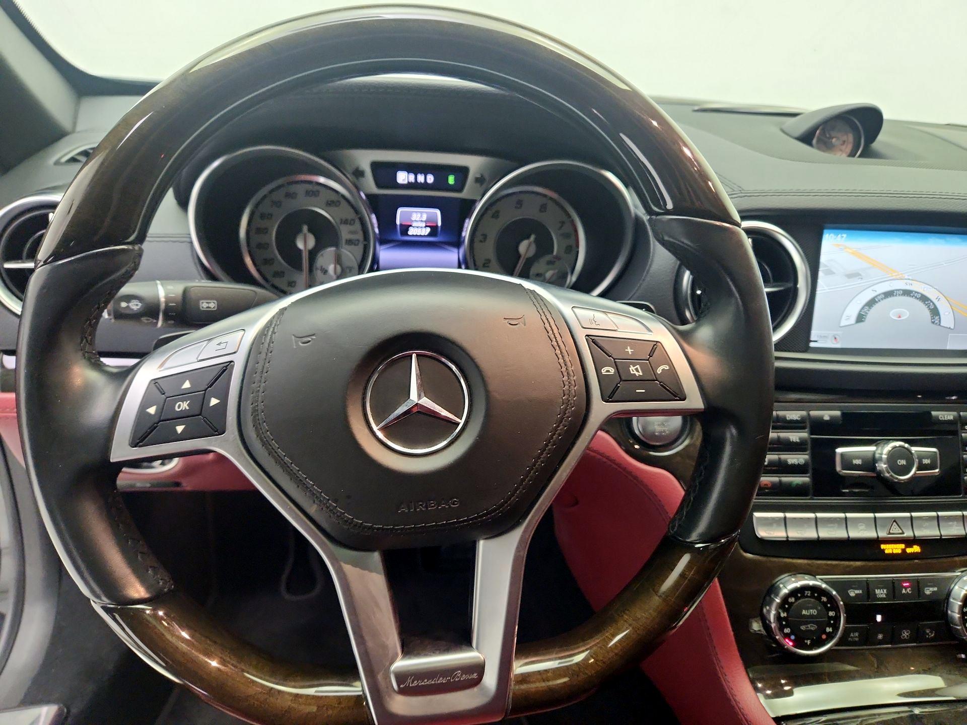 Thumbnail: 2015 Mercedes-Benz SL-Class - 10