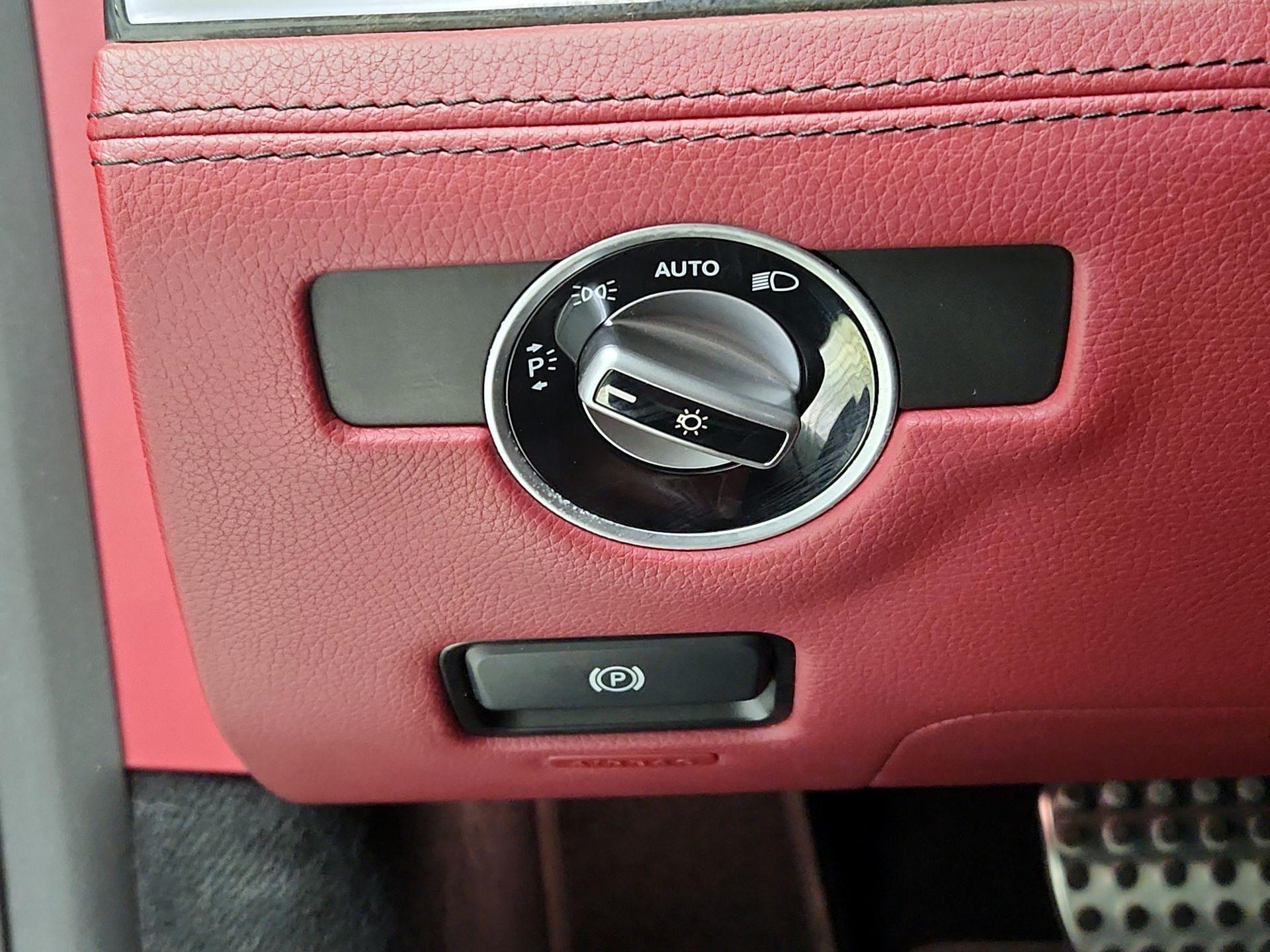 Thumbnail: 2015 Mercedes-Benz SL-Class - 13