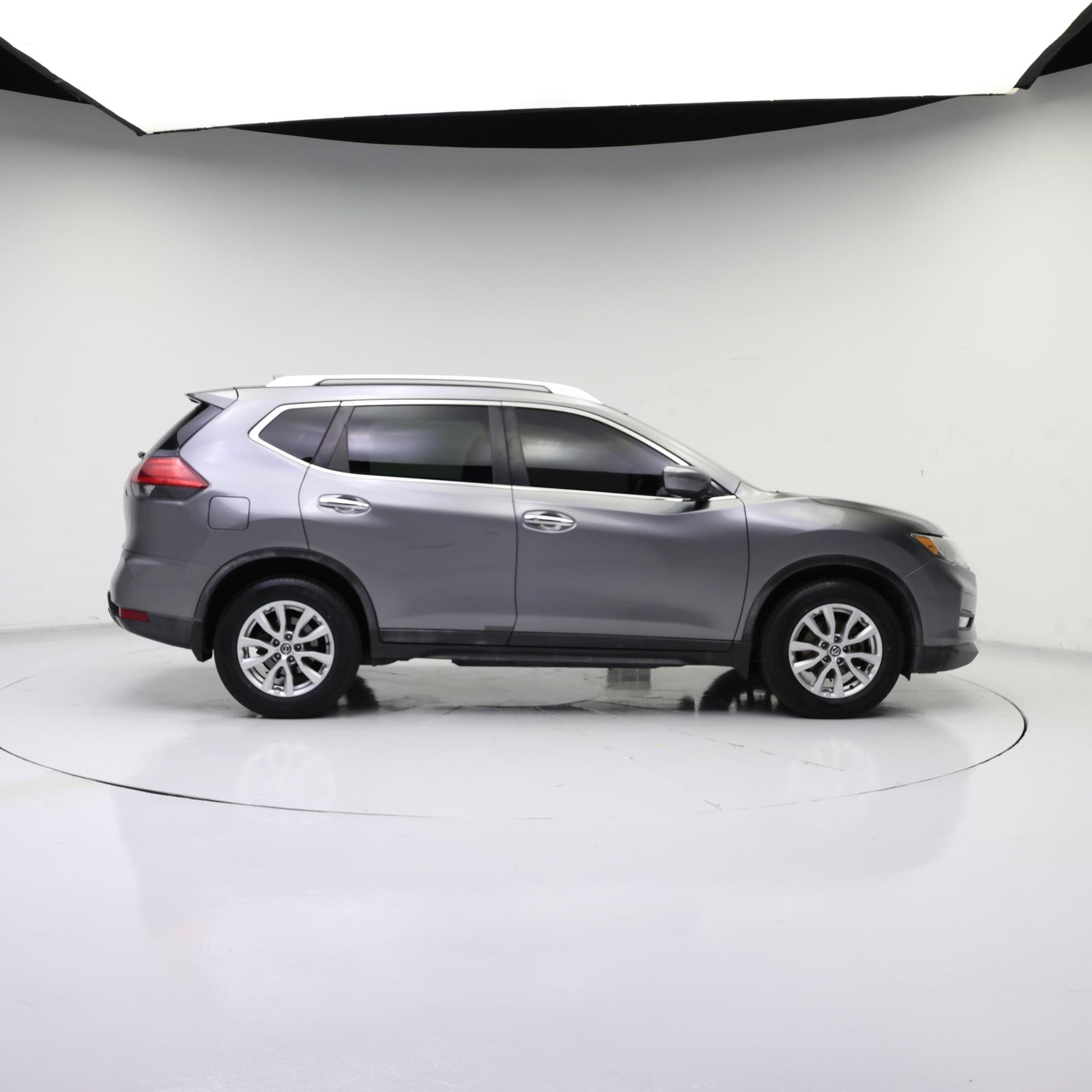 Thumbnail: 2017 Nissan Rogue - 7