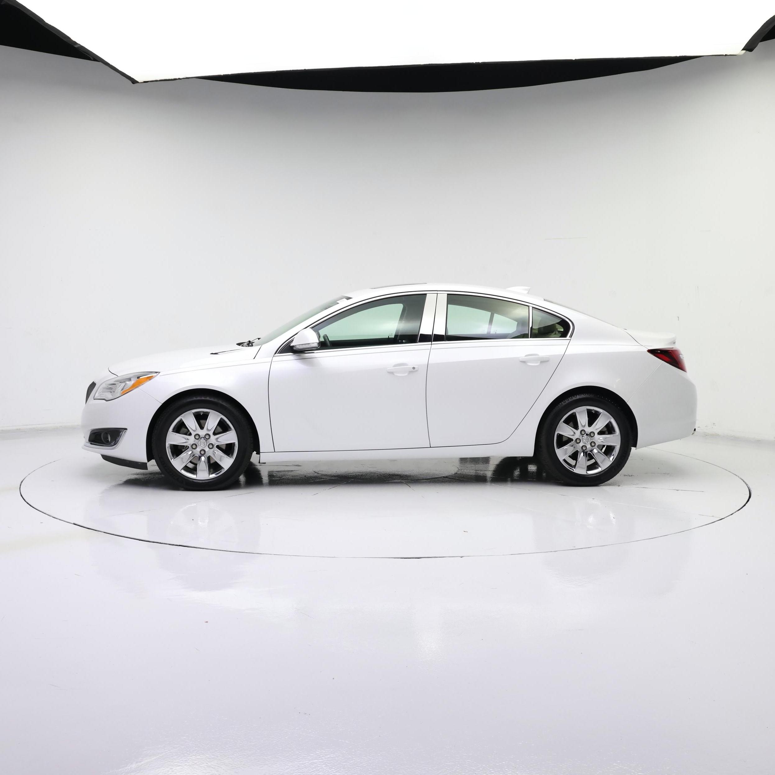 Thumbnail: 2016 Buick Regal - 3