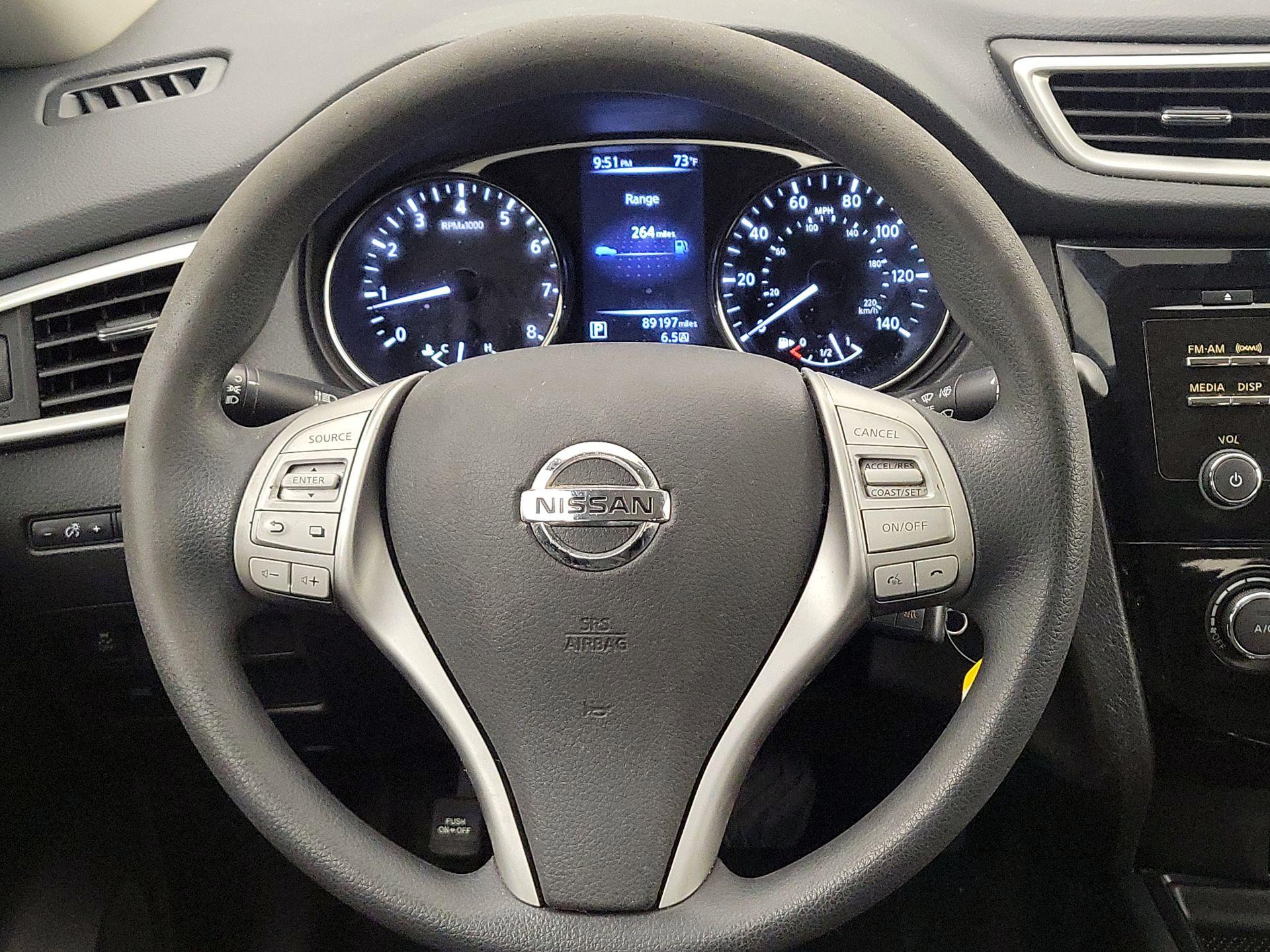 Thumbnail: 2016 Nissan Rogue - 10
