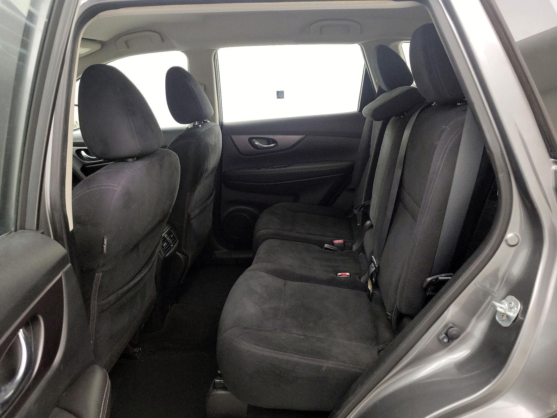 Thumbnail: 2016 Nissan Rogue - 19