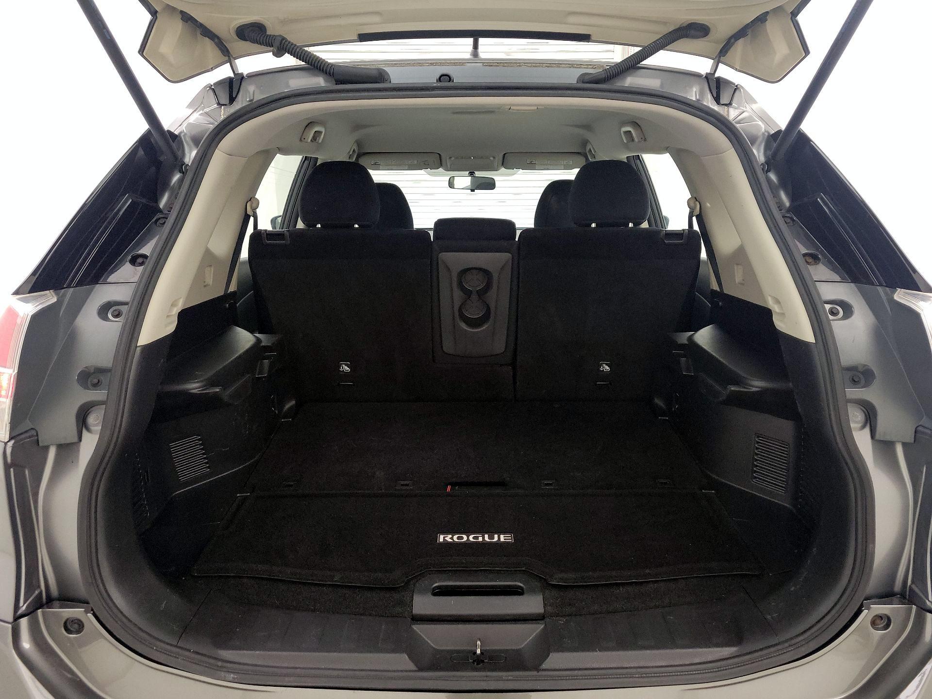 Thumbnail: 2016 Nissan Rogue - 20