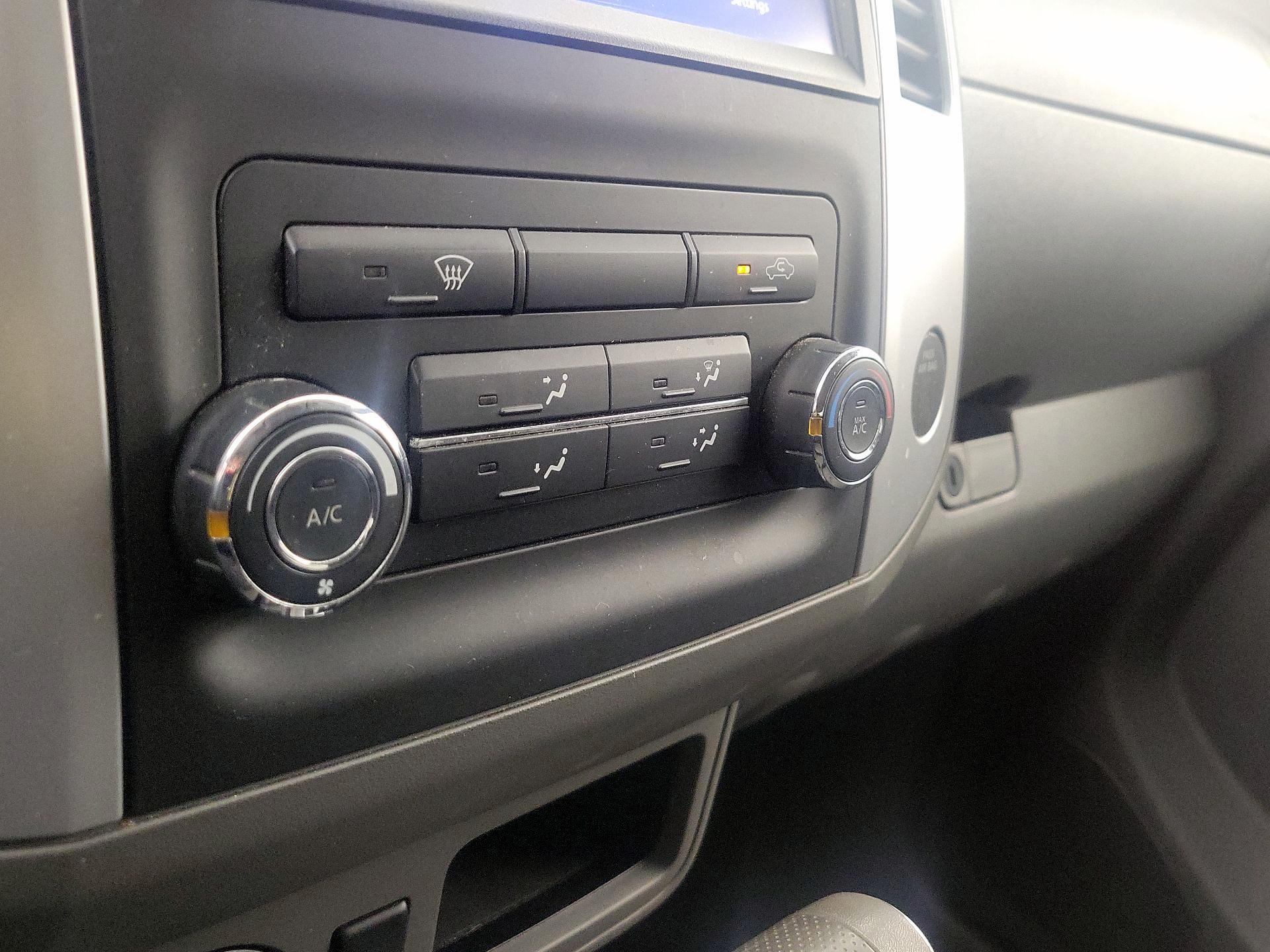 Thumbnail: 2019 Nissan Frontier - 16