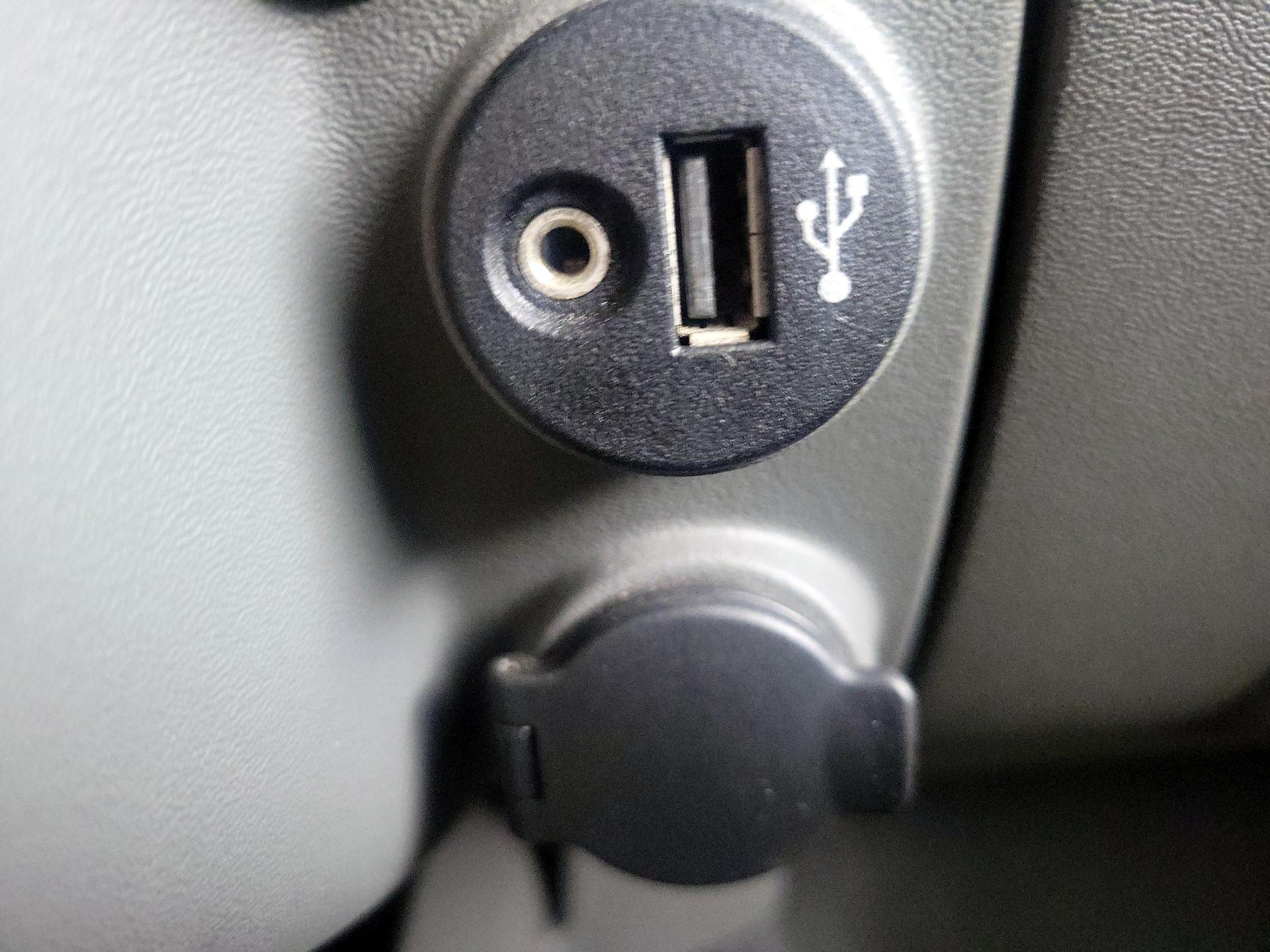 Thumbnail: 2019 Nissan Frontier - 18