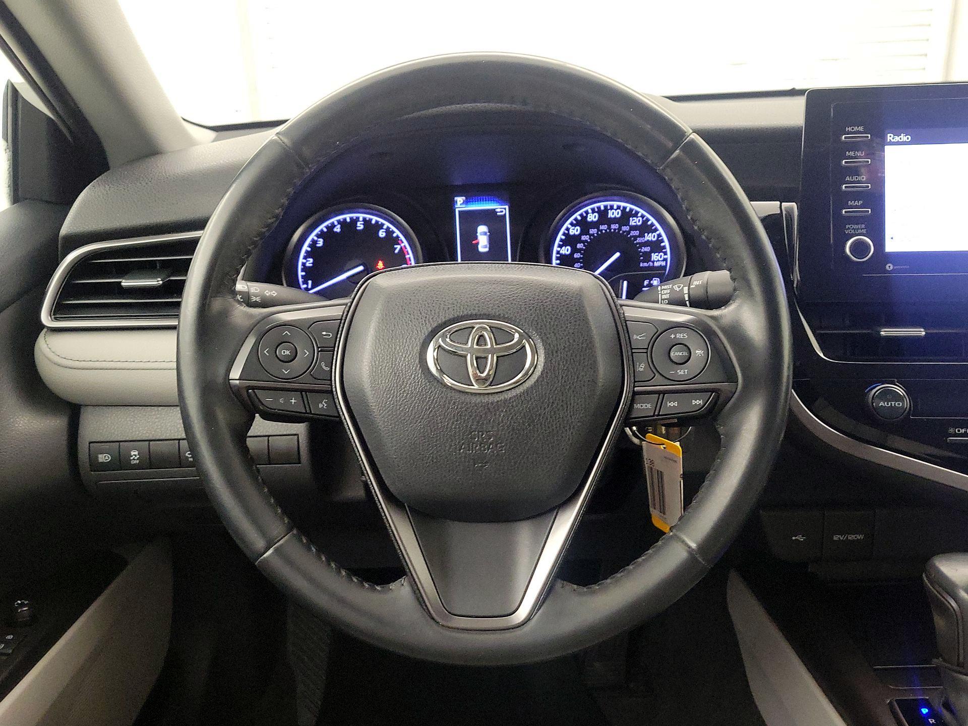 Thumbnail: 2021 Toyota Camry - 10