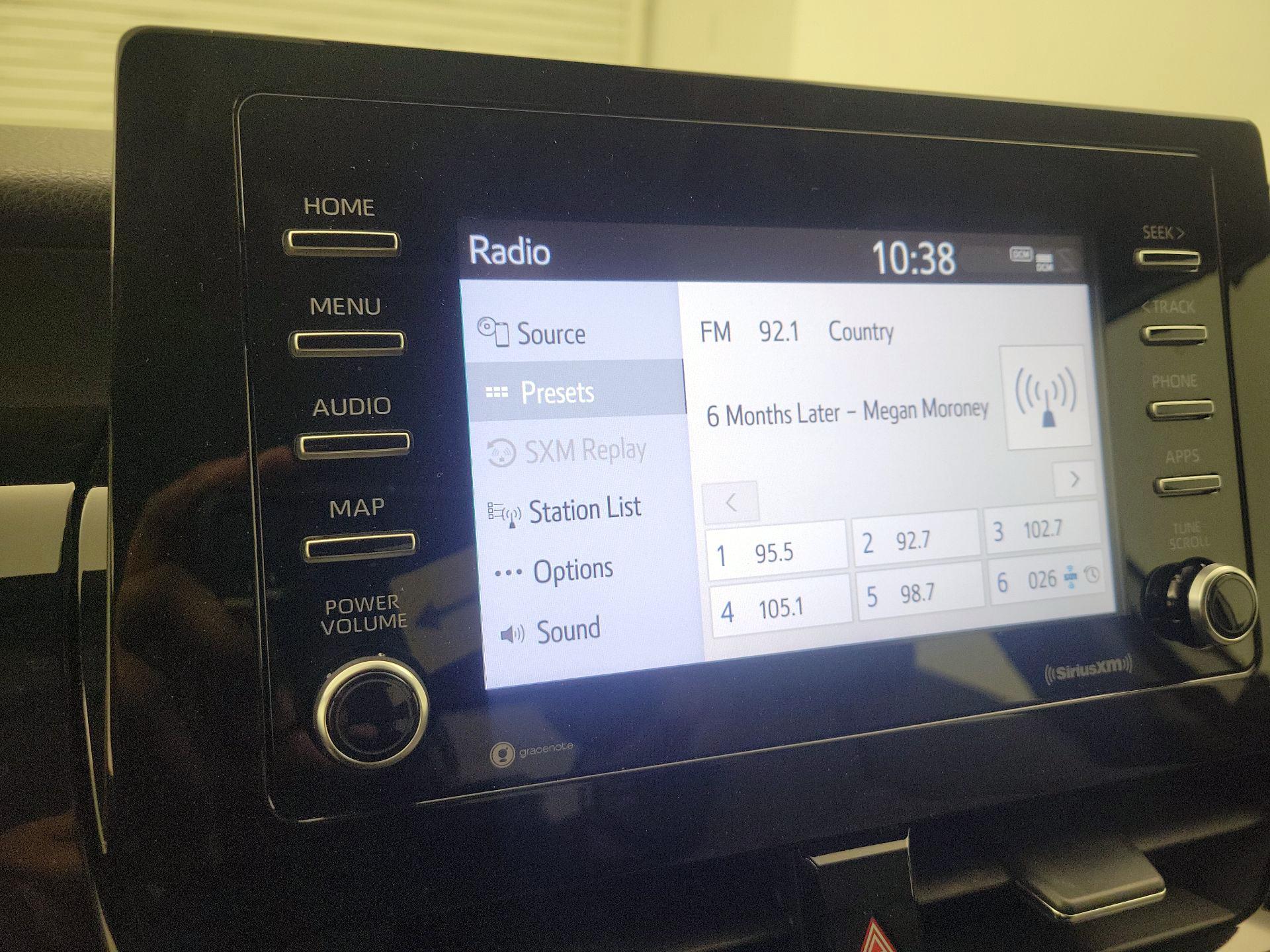 Thumbnail: 2021 Toyota Camry - 15