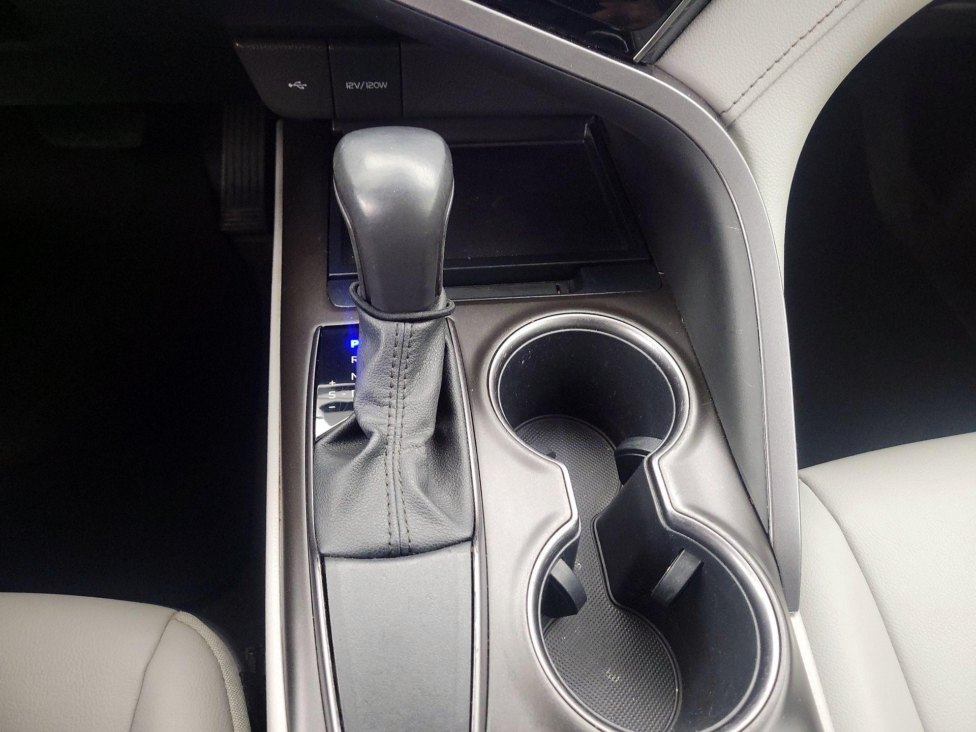 Thumbnail: 2021 Toyota Camry - 17