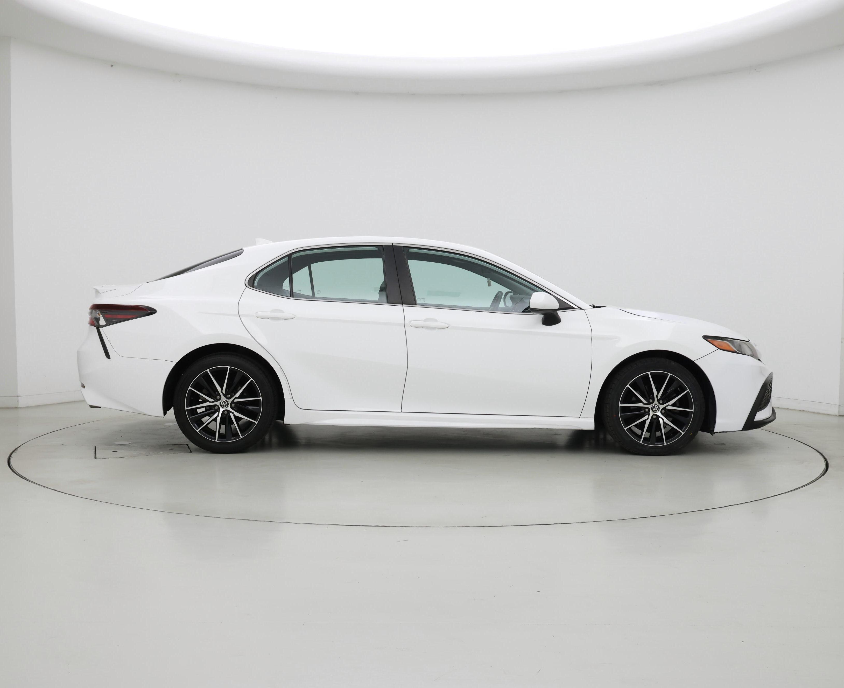 Thumbnail: 2021 Toyota Camry - 7