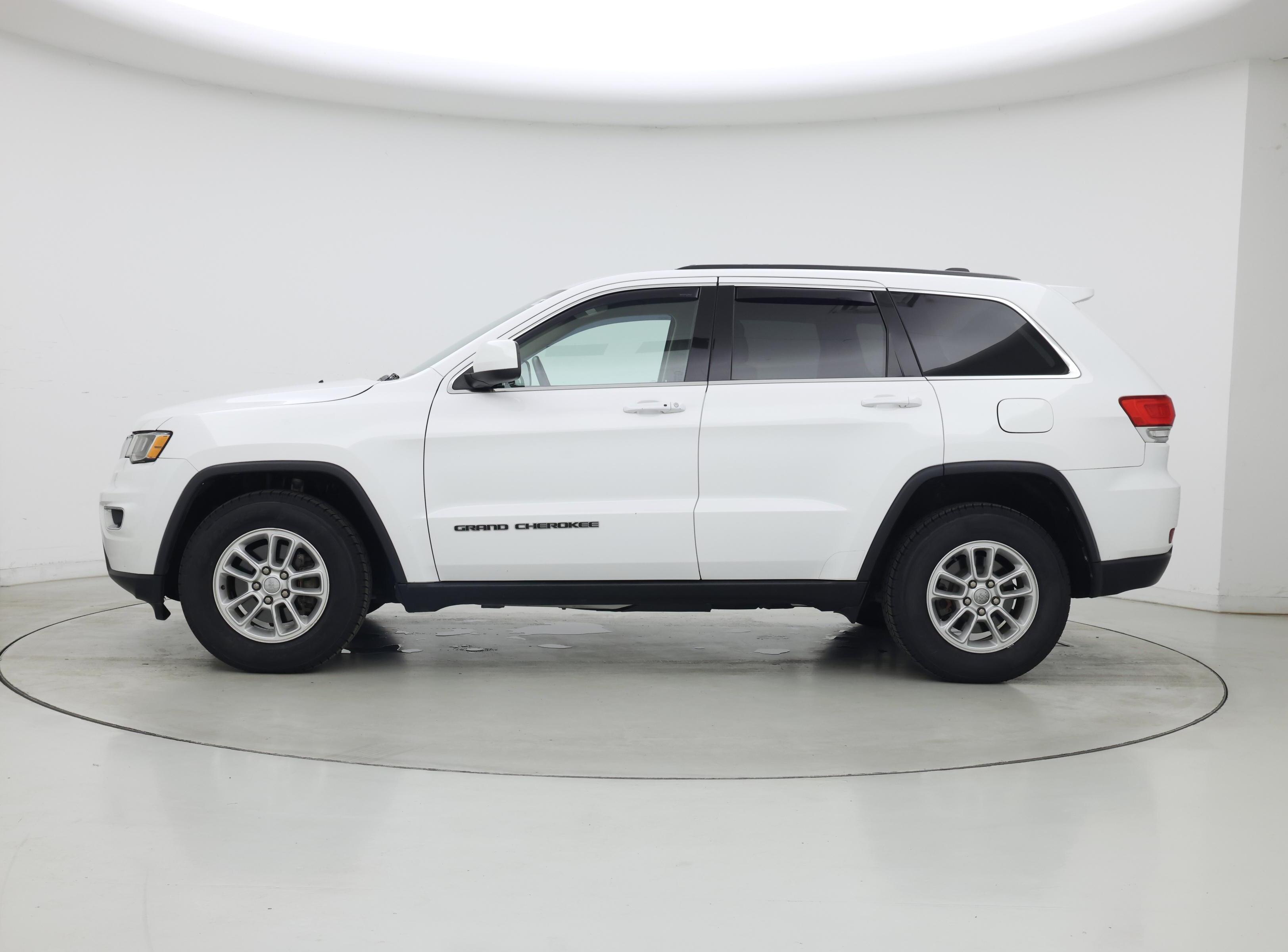 Thumbnail: 2018 Jeep Grand Cherokee - 3