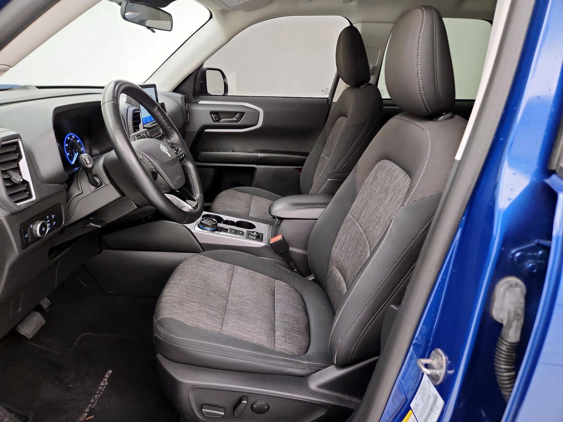 Thumbnail: 2023 Ford Bronco Sport - 11