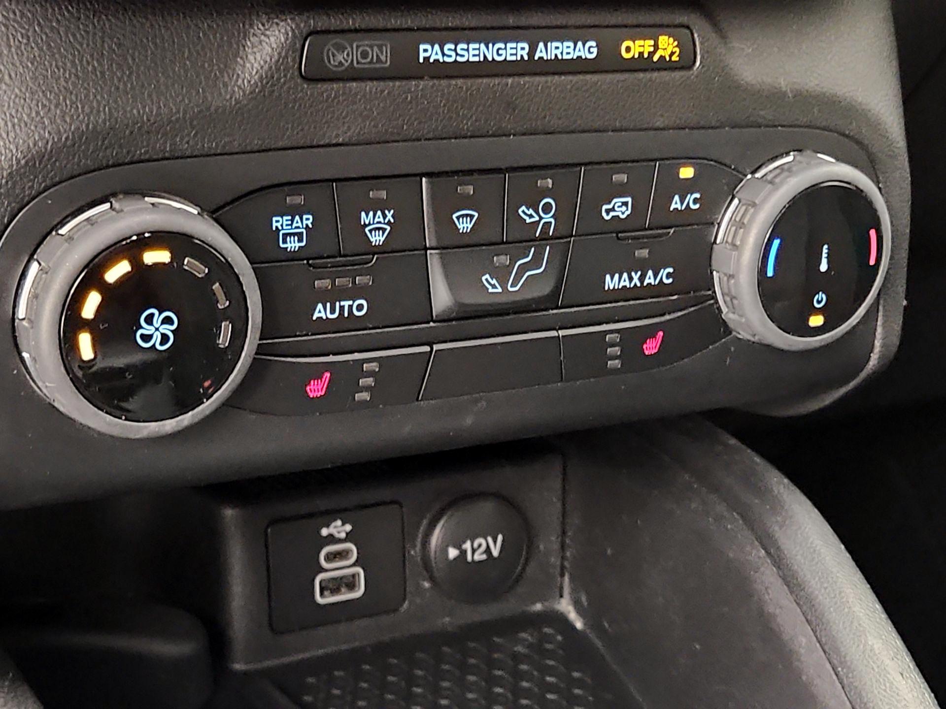 Thumbnail: 2023 Ford Bronco Sport - 16