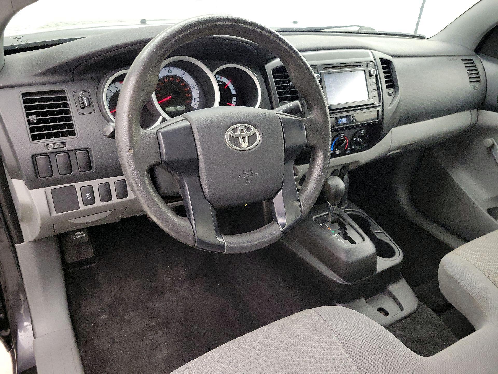 Thumbnail: 2014 Toyota Tacoma - 9