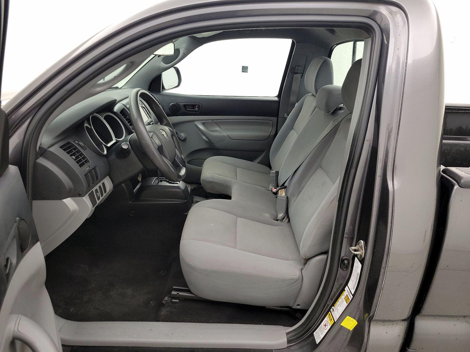 Thumbnail: 2014 Toyota Tacoma - 11