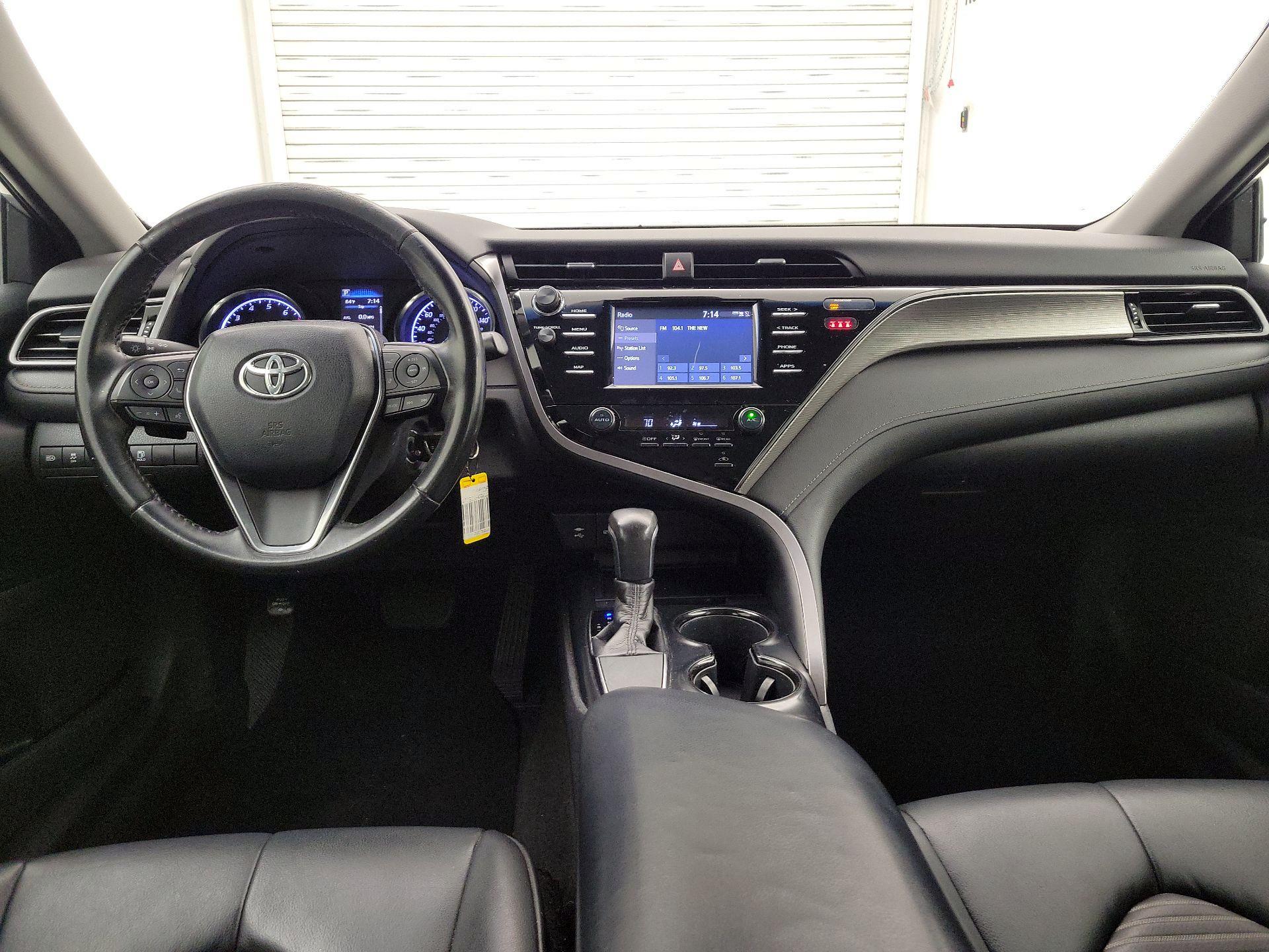 Thumbnail: 2019 Toyota Camry - 9