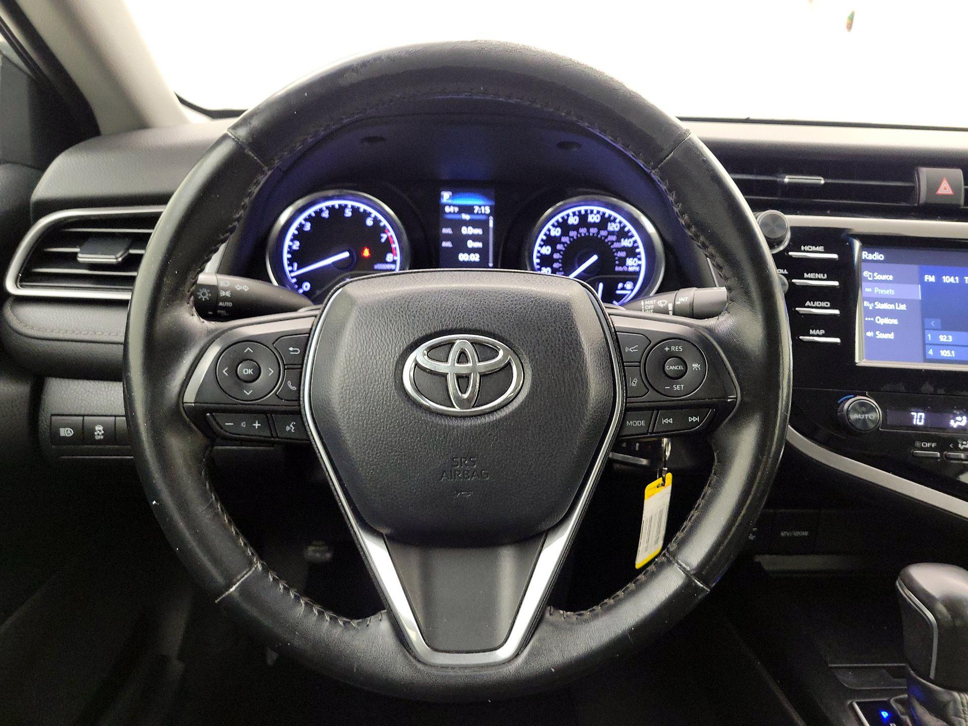Thumbnail: 2019 Toyota Camry - 10