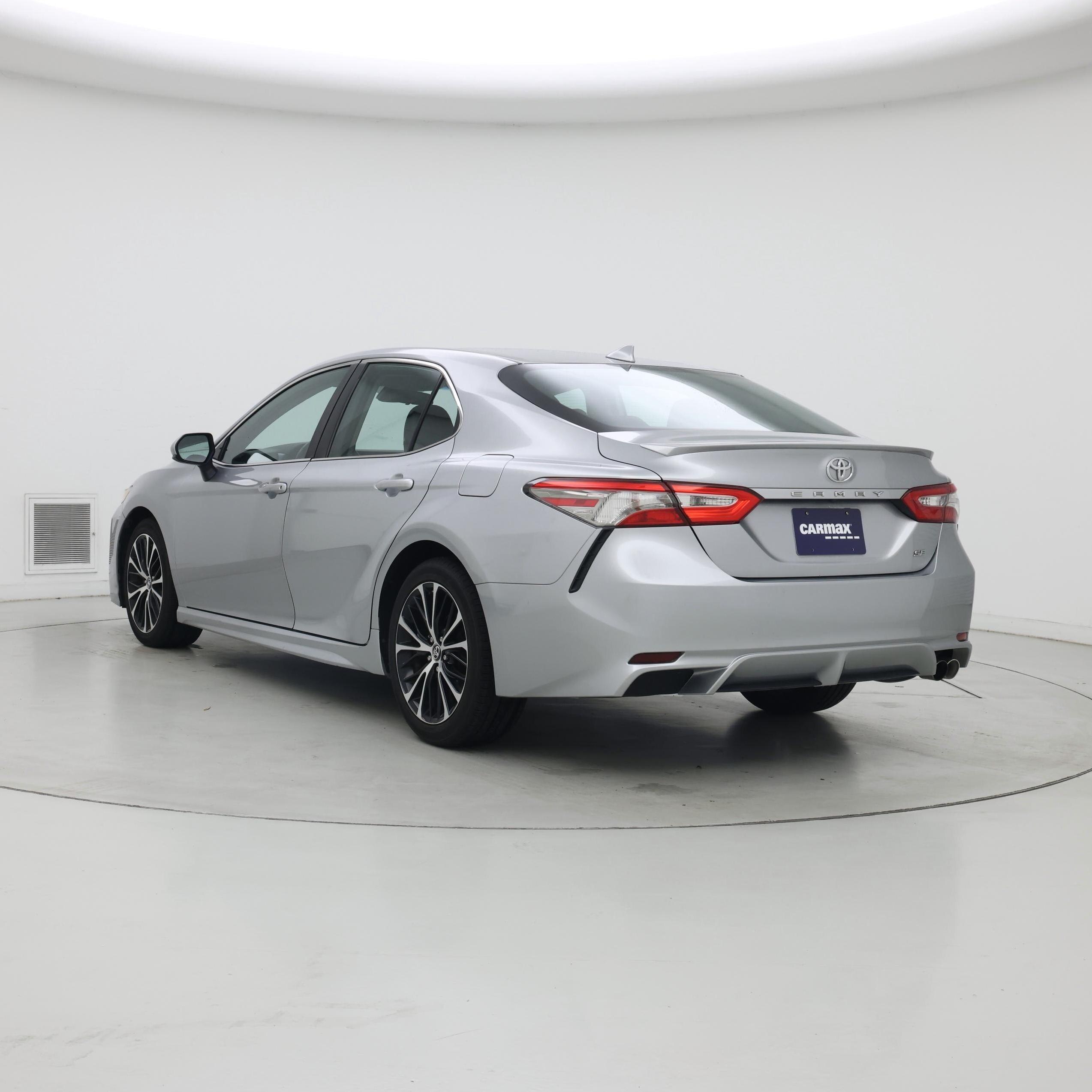 Thumbnail: 2019 Toyota Camry - 2