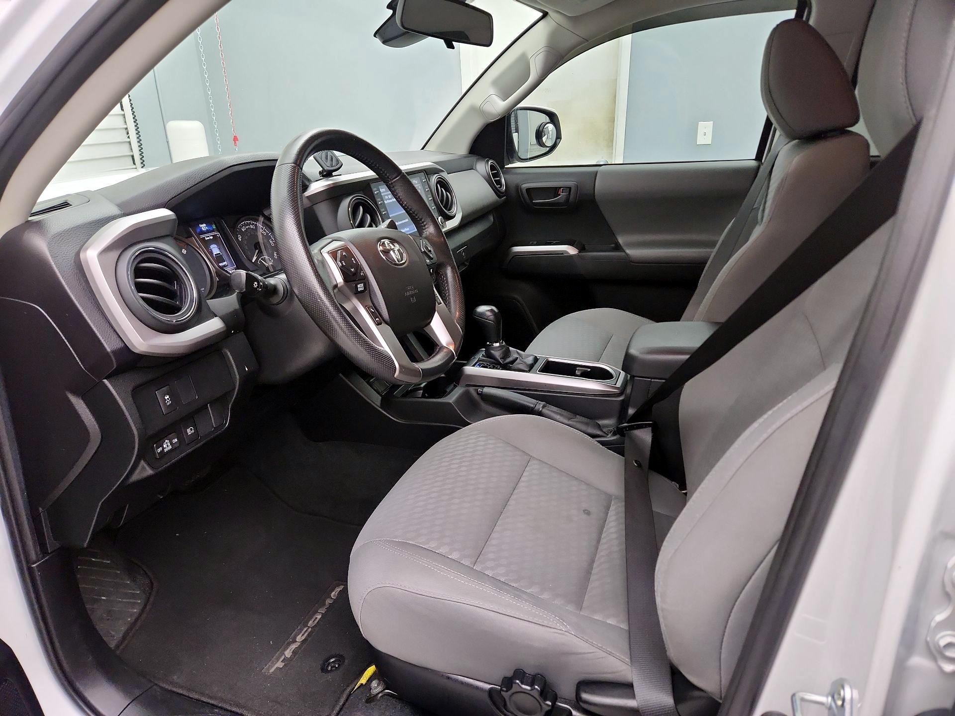 Thumbnail: 2021 Toyota Tacoma - 11