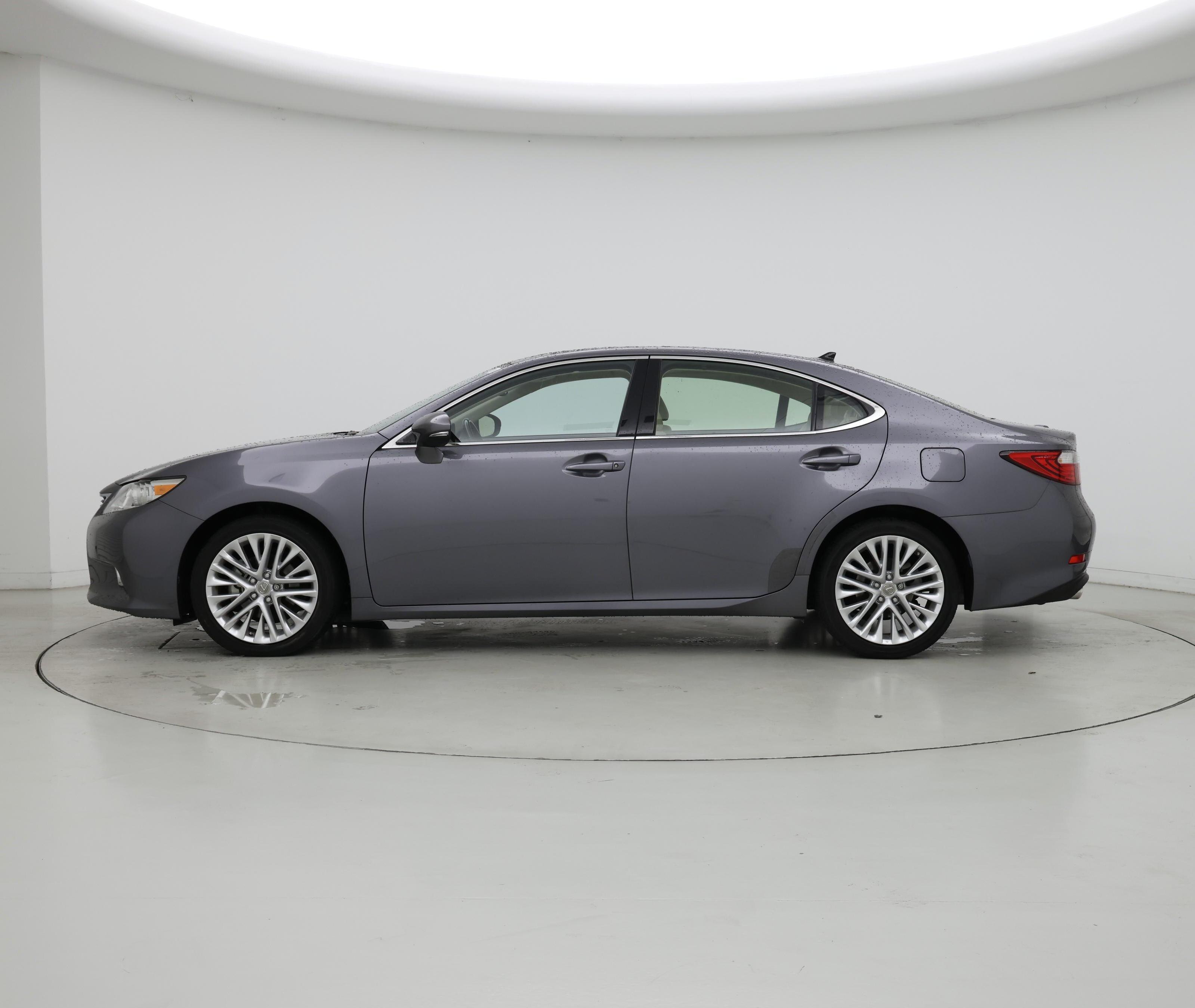 Thumbnail: 2014 Lexus ES - 3