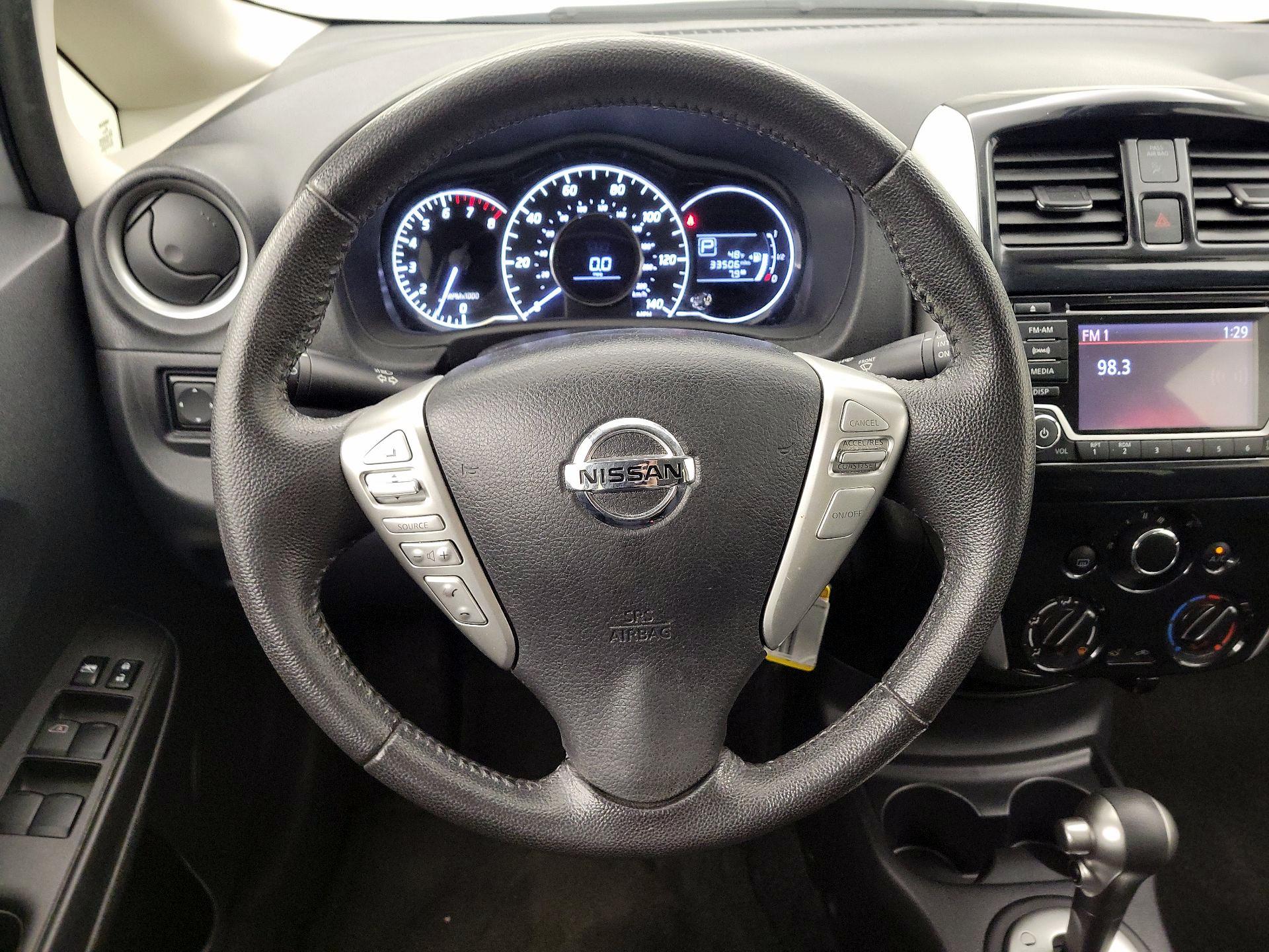 Thumbnail: 2015 Nissan Versa Note - 10