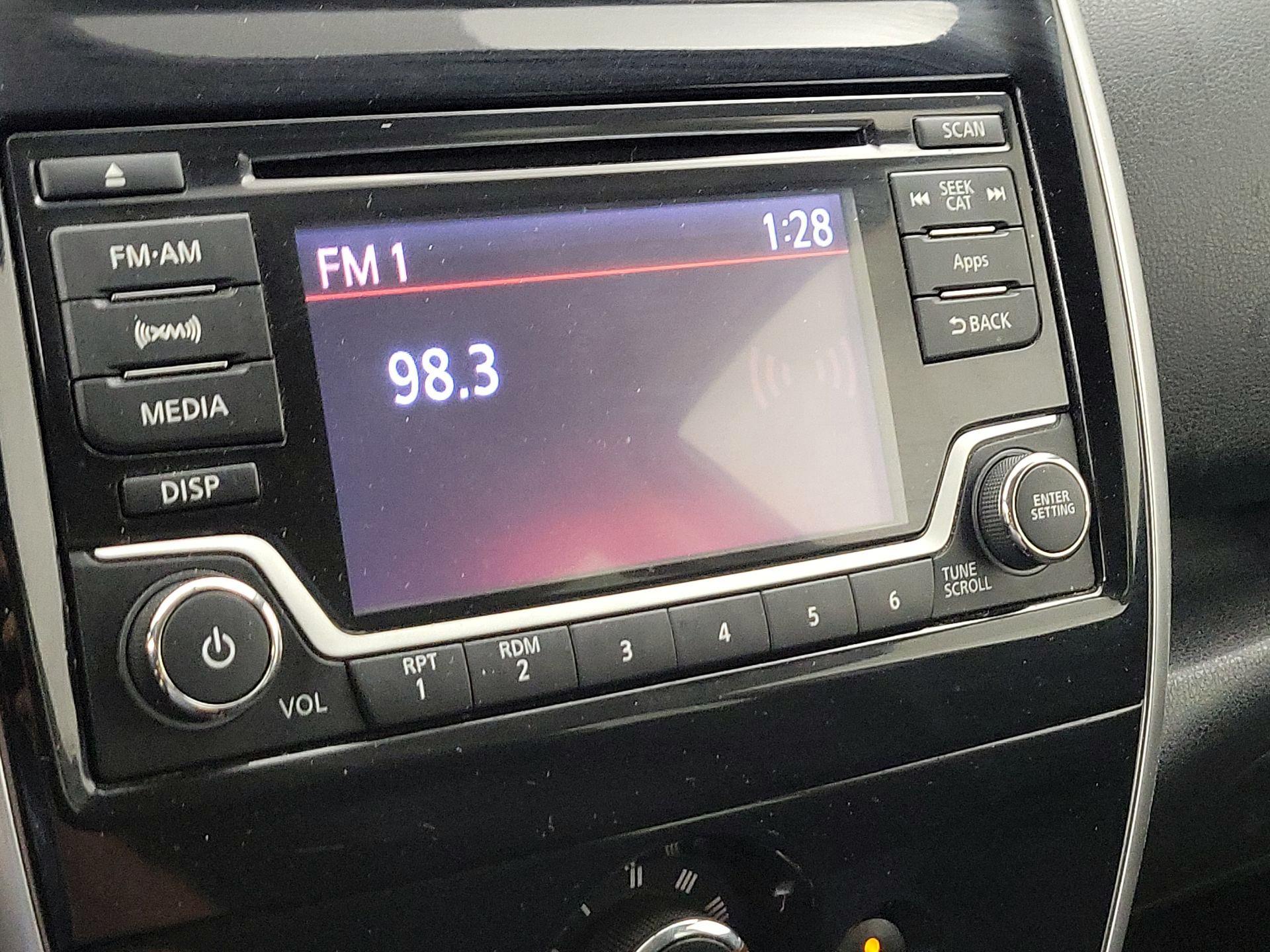 Thumbnail: 2015 Nissan Versa Note - 15