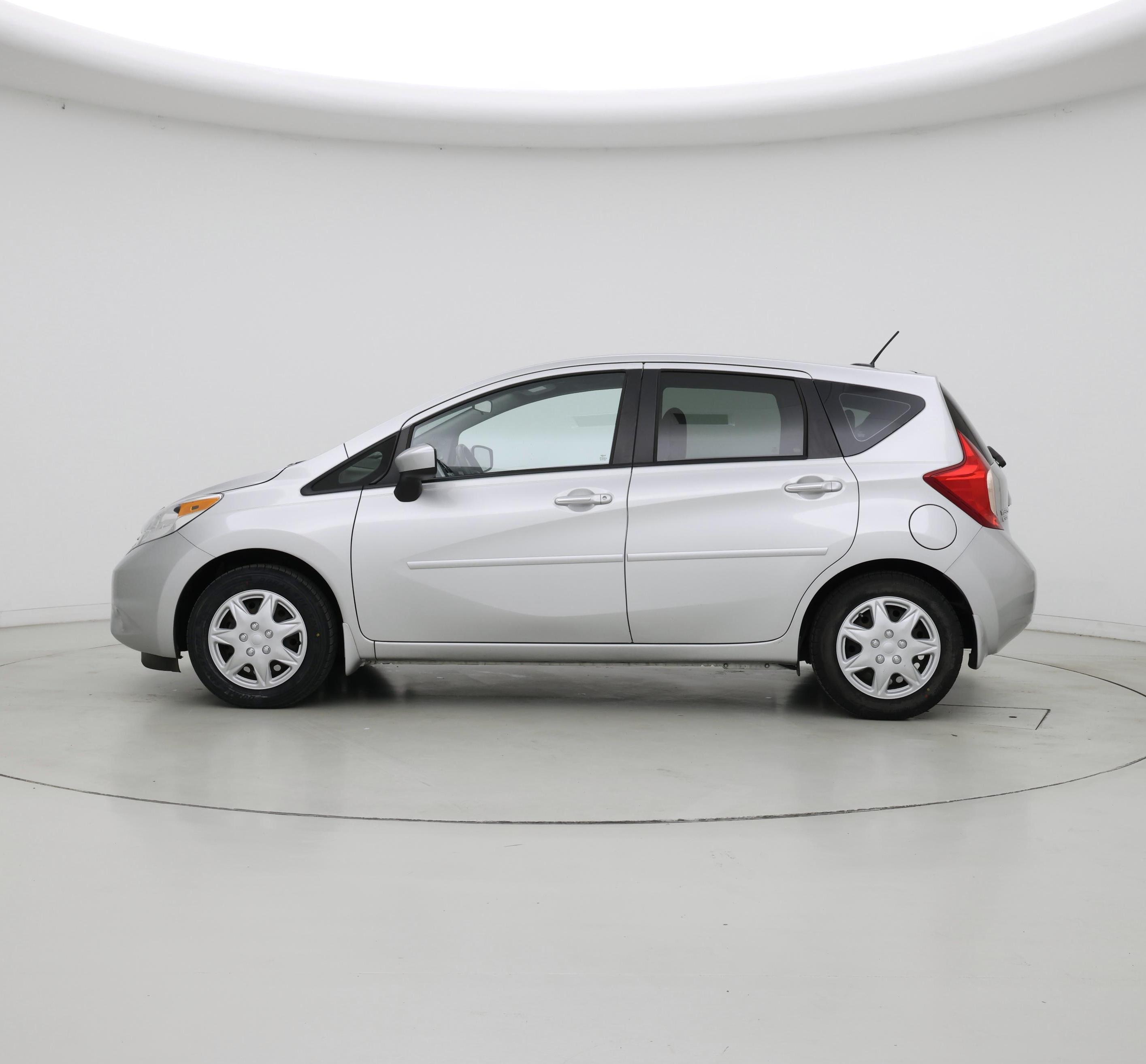Thumbnail: 2015 Nissan Versa Note - 3