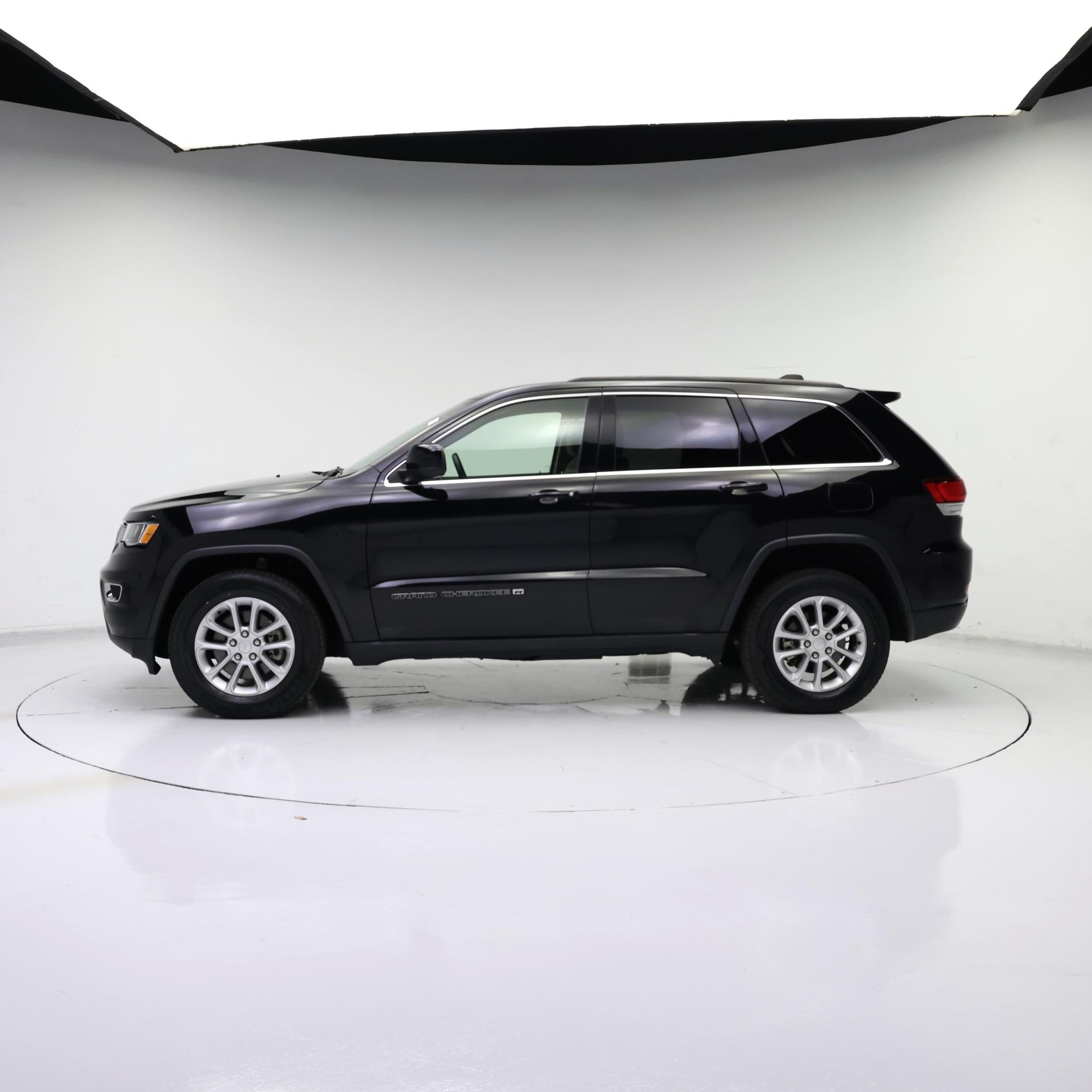 Thumbnail: 2022 Jeep Grand Cherokee - 3
