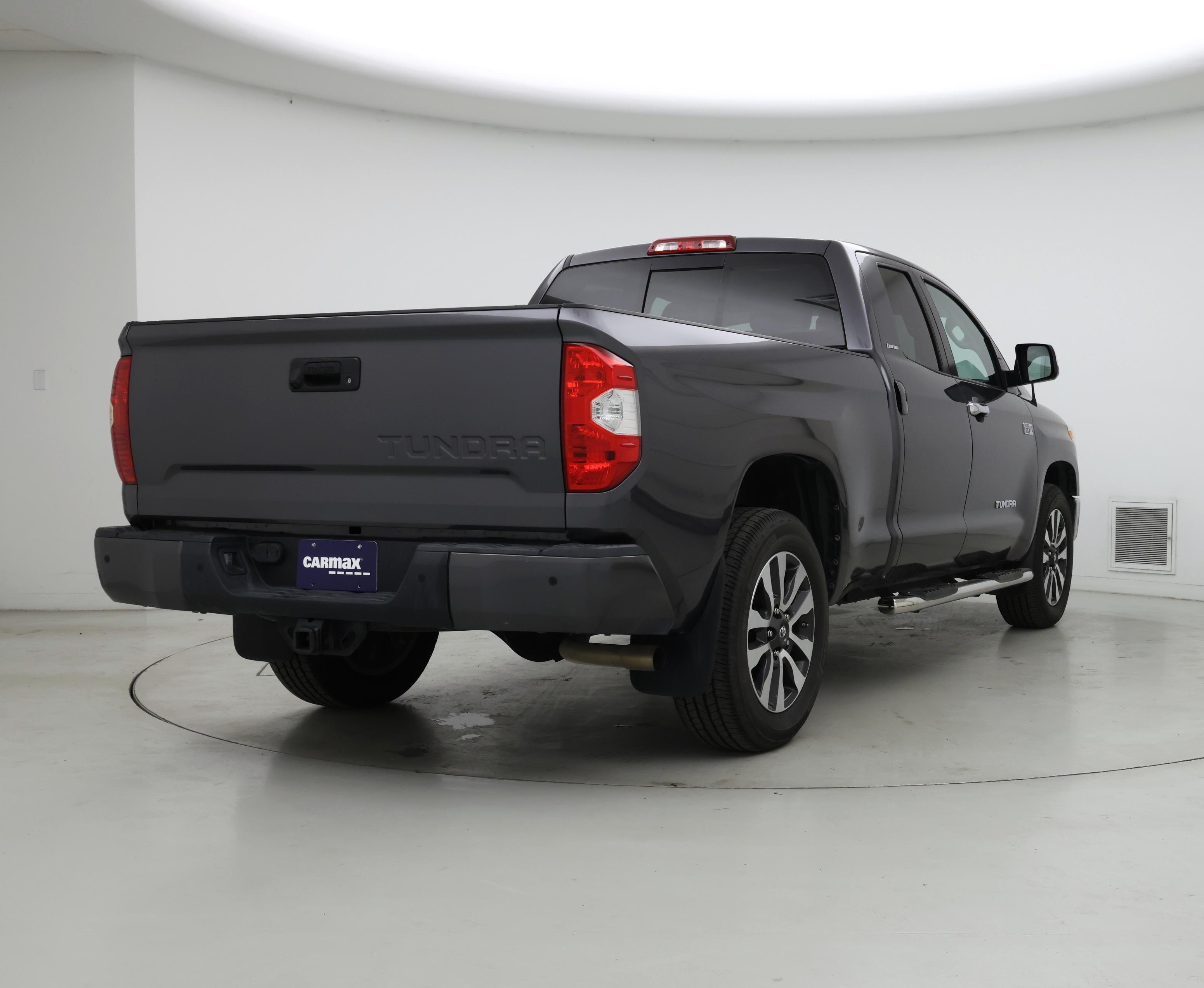 Thumbnail: 2018 Toyota Tundra - 8