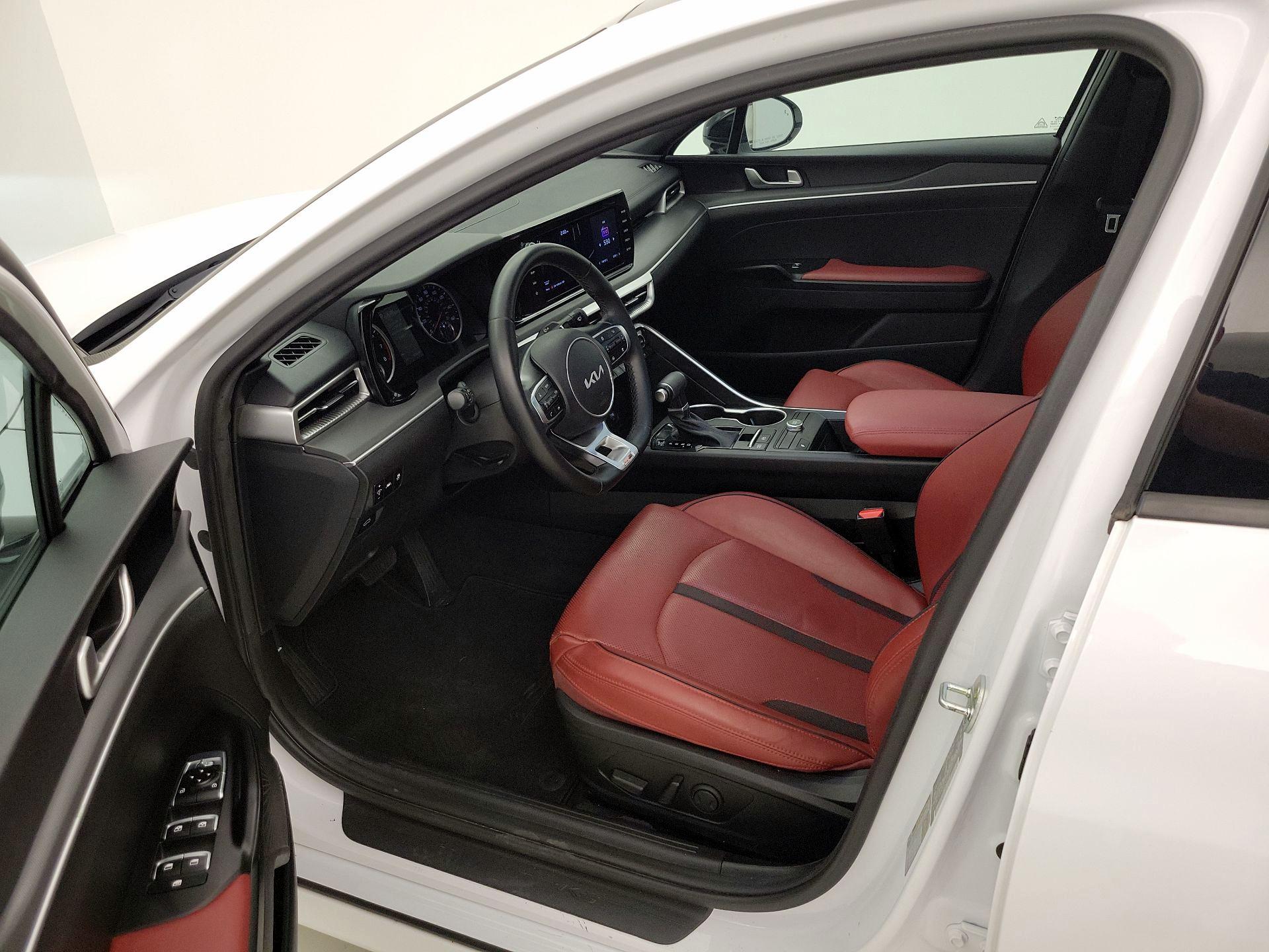 Thumbnail: 2022 Kia K5 - 11